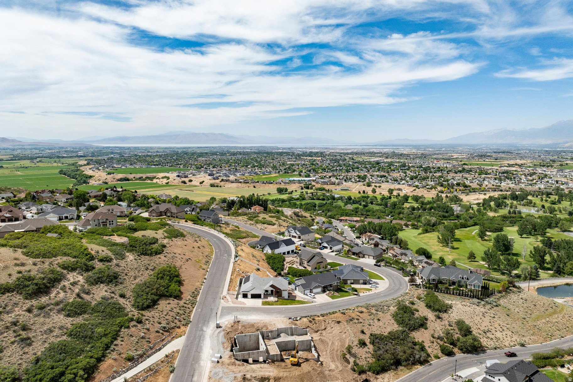 OAKRIDGE COVE - Residential