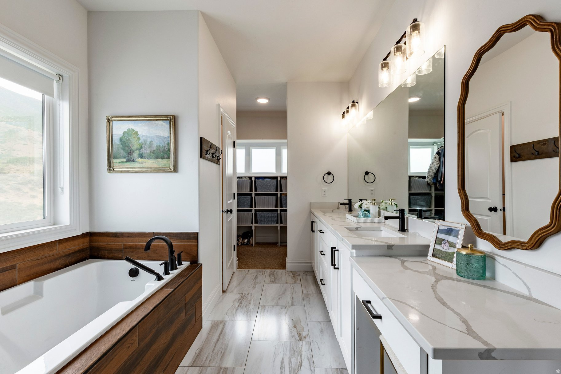 OAKRIDGE COVE - Residential