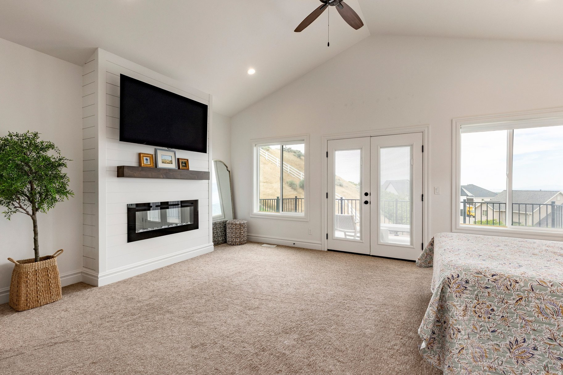 OAKRIDGE COVE - Residential