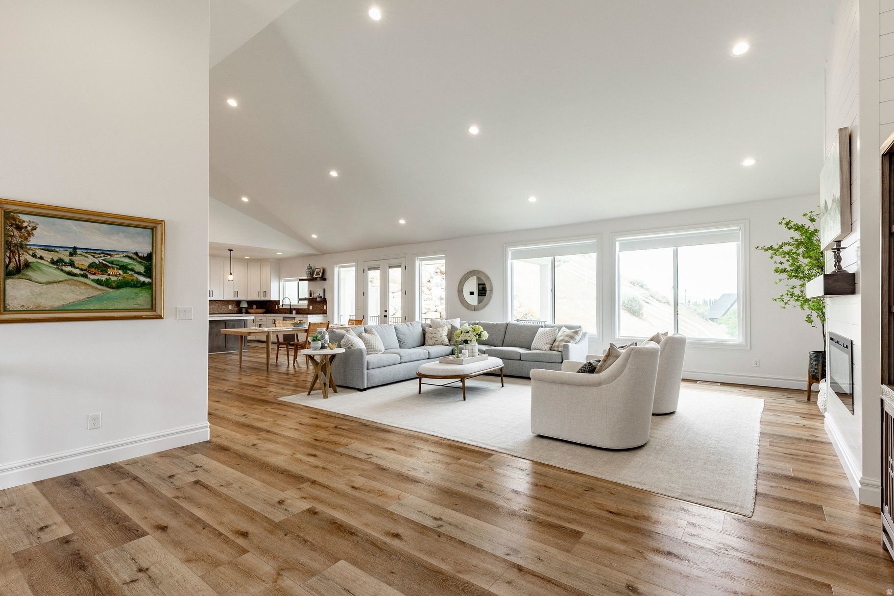 OAKRIDGE COVE - Residential