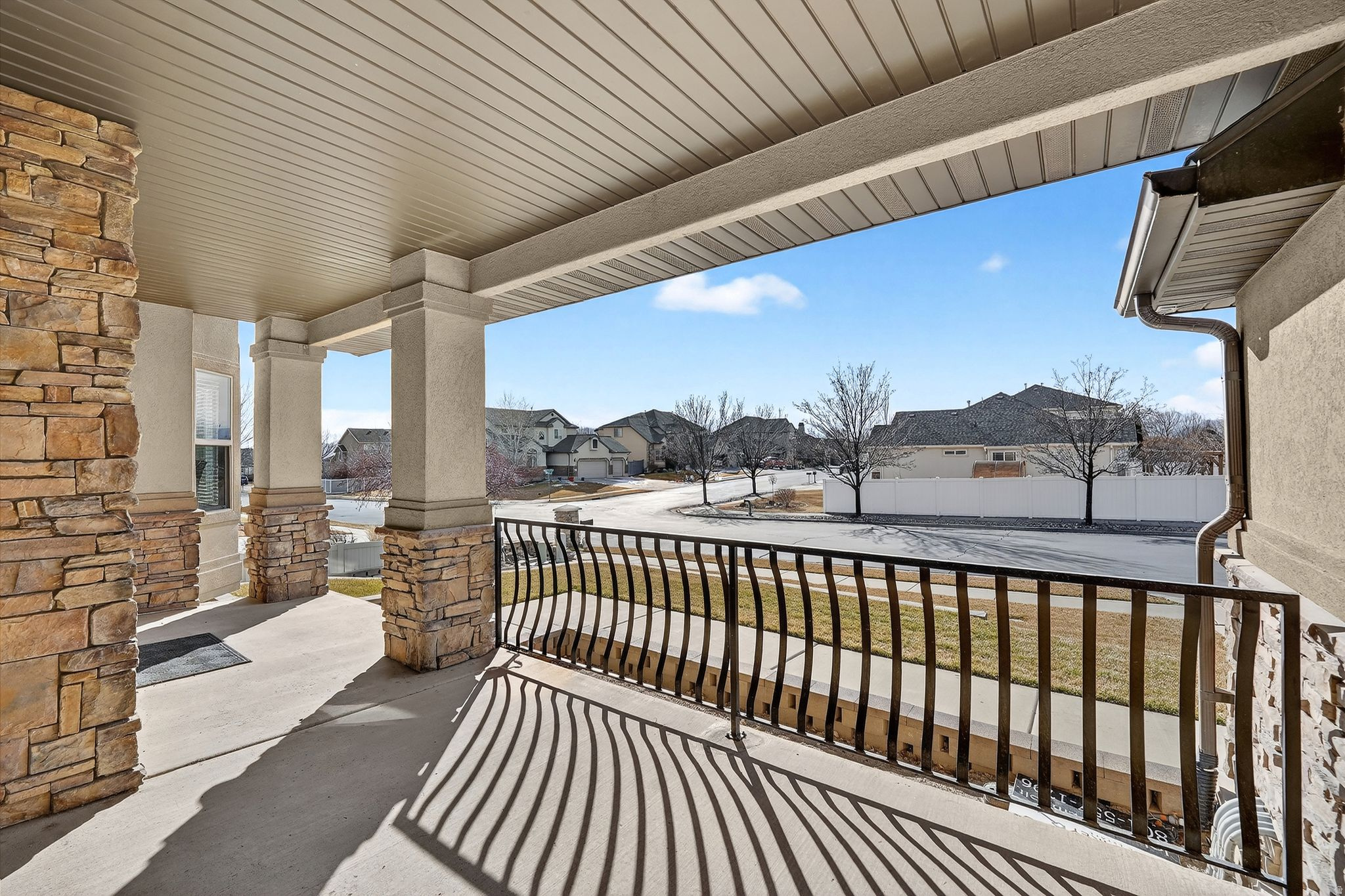 HUNTERS GROVE - Residential