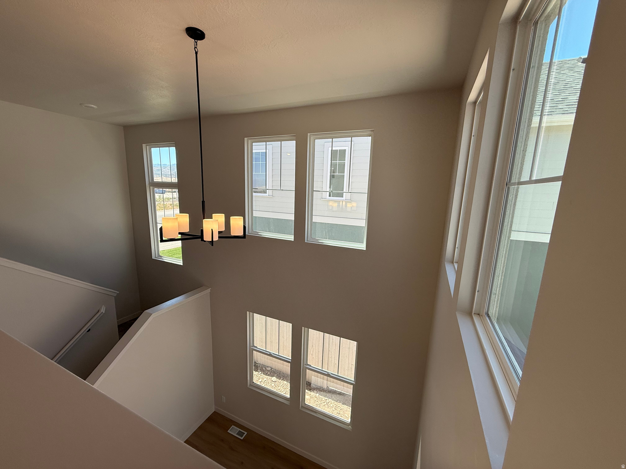DAYBREAK - Residential
