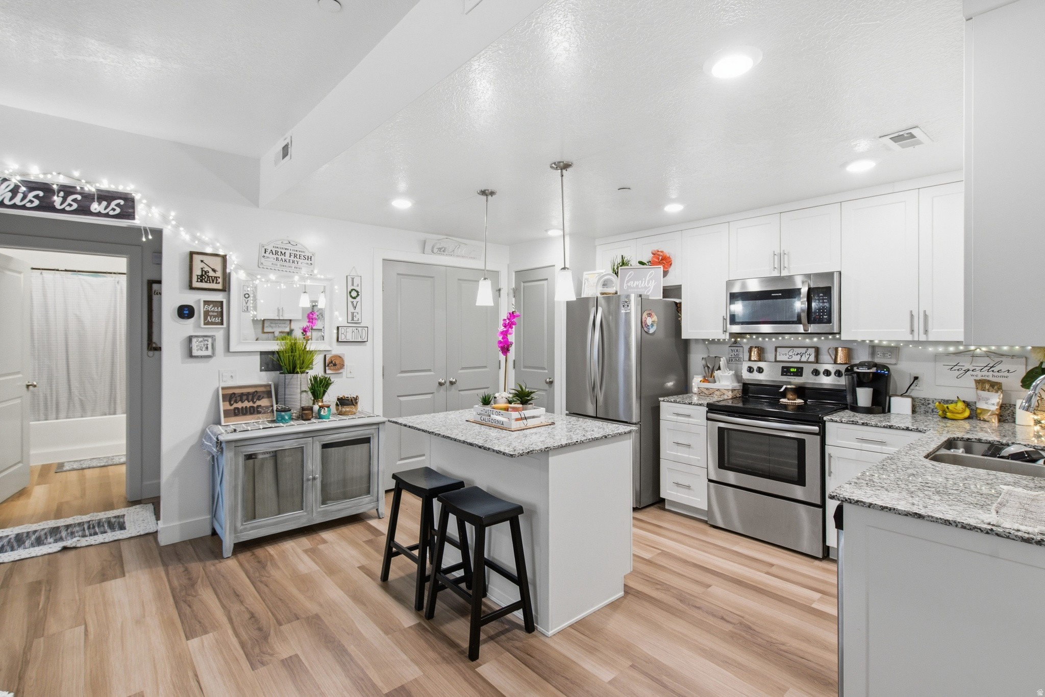 WEST SQUARE CONDO - Residential