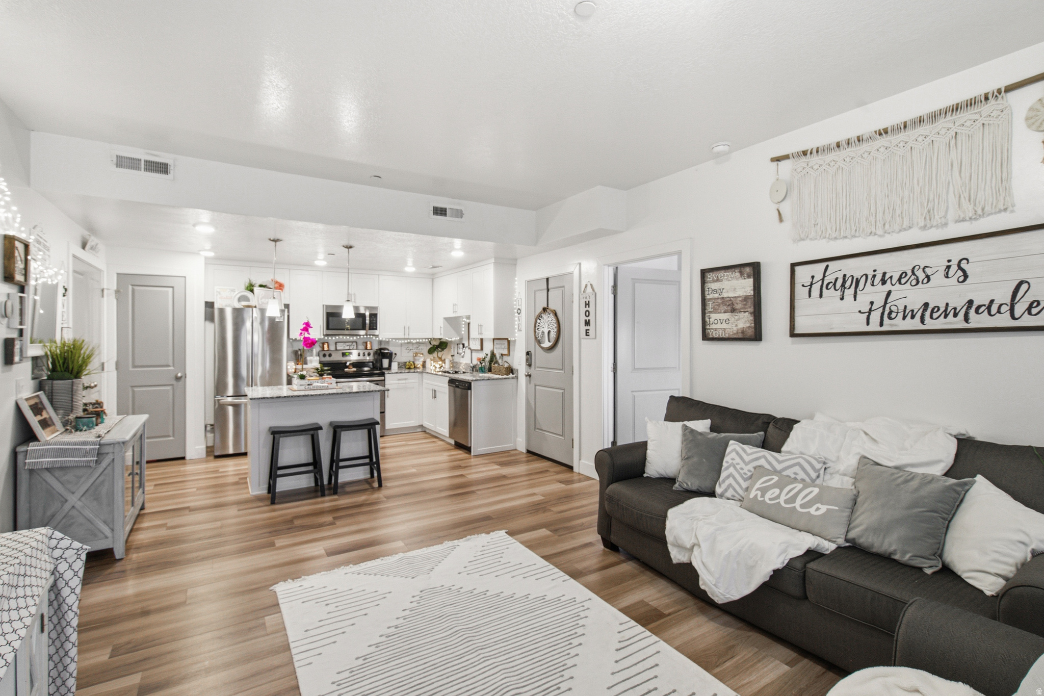 WEST SQUARE CONDO - Residential