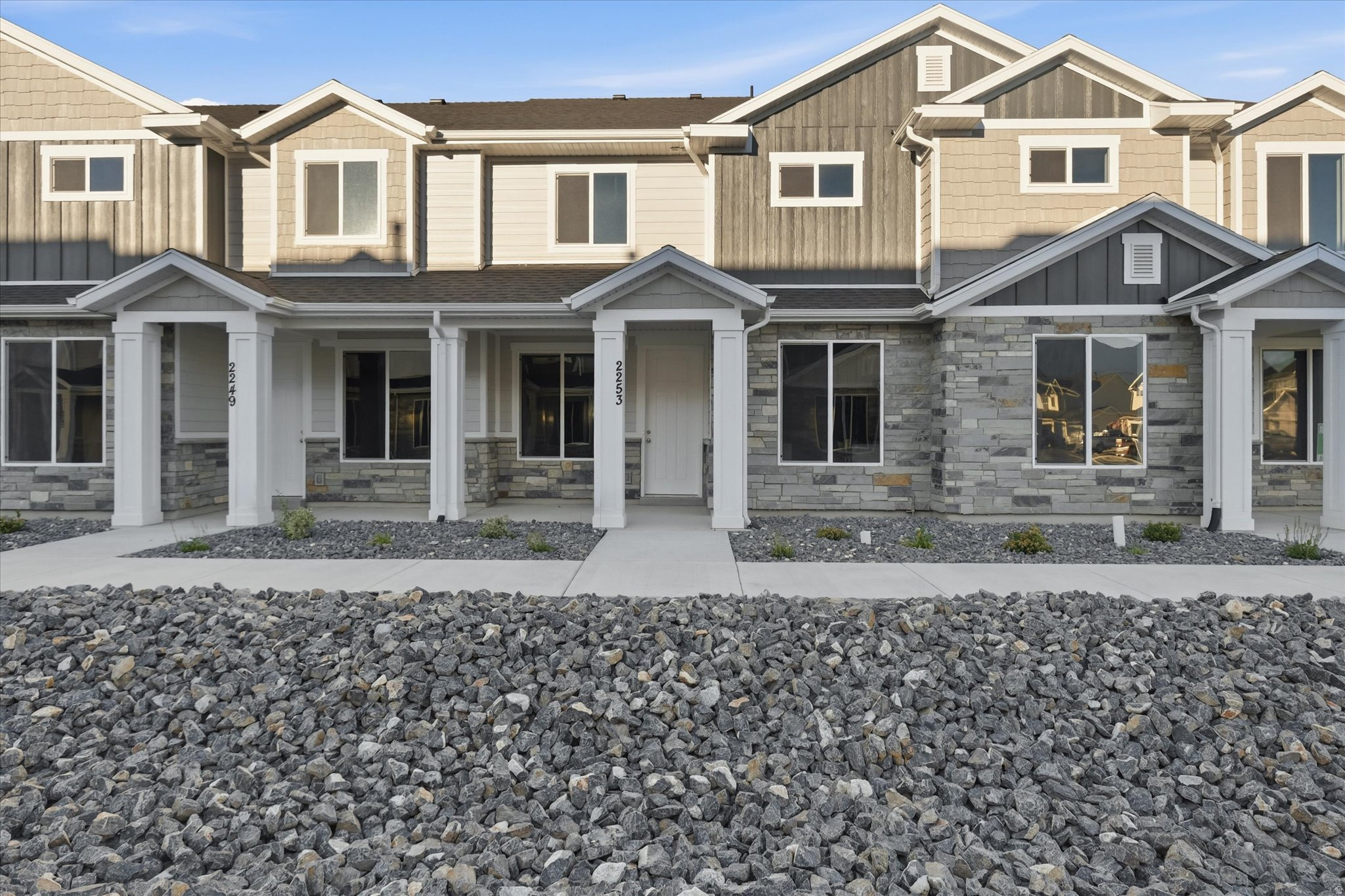 FIREFLY ESTATES - Residential