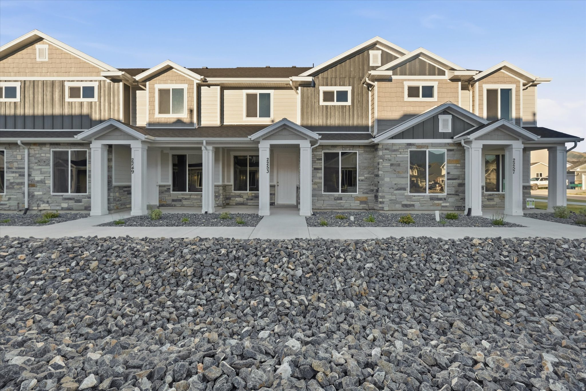 FIREFLY ESTATES - Residential