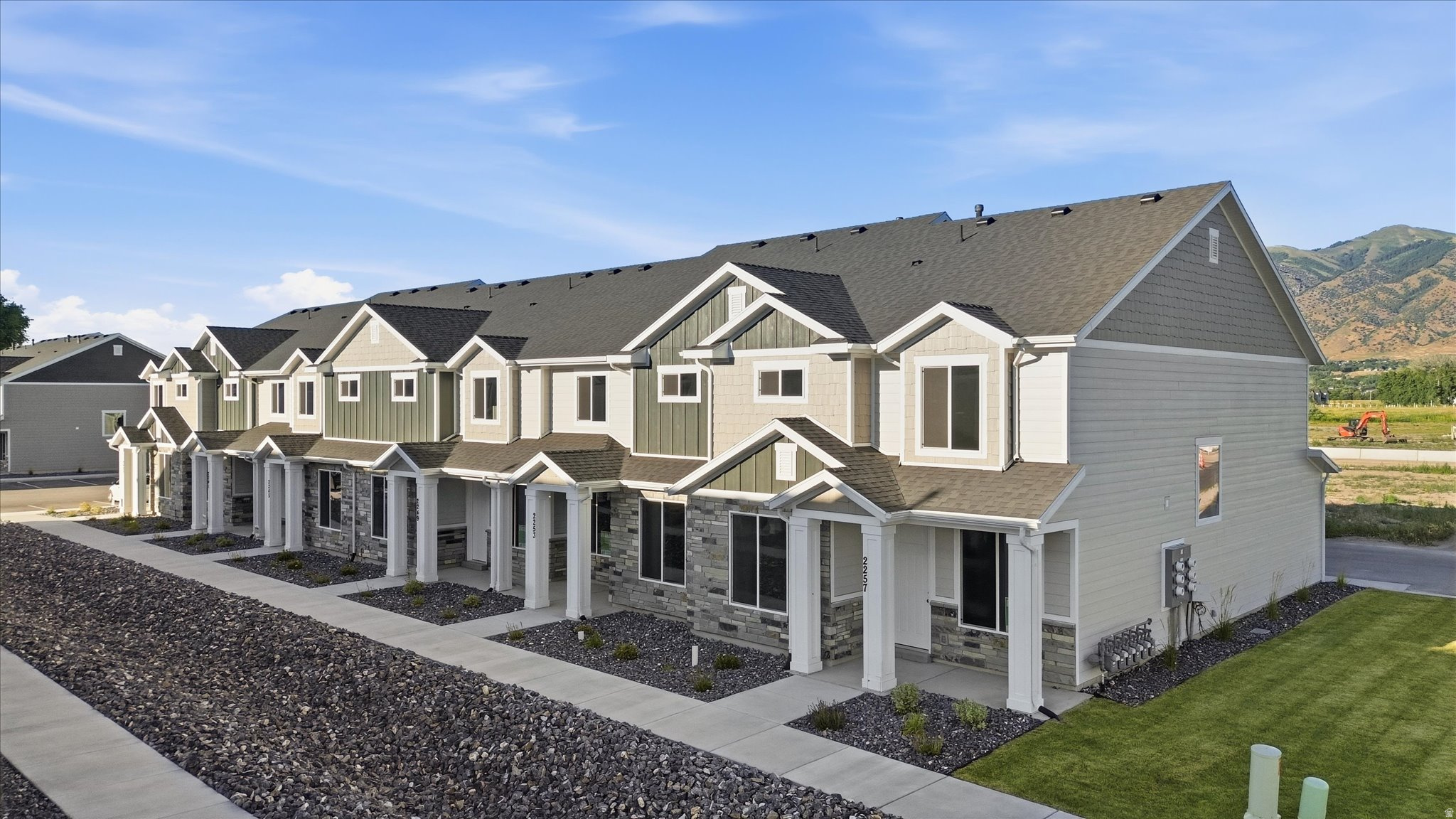 FIREFLY ESTATES - Residential