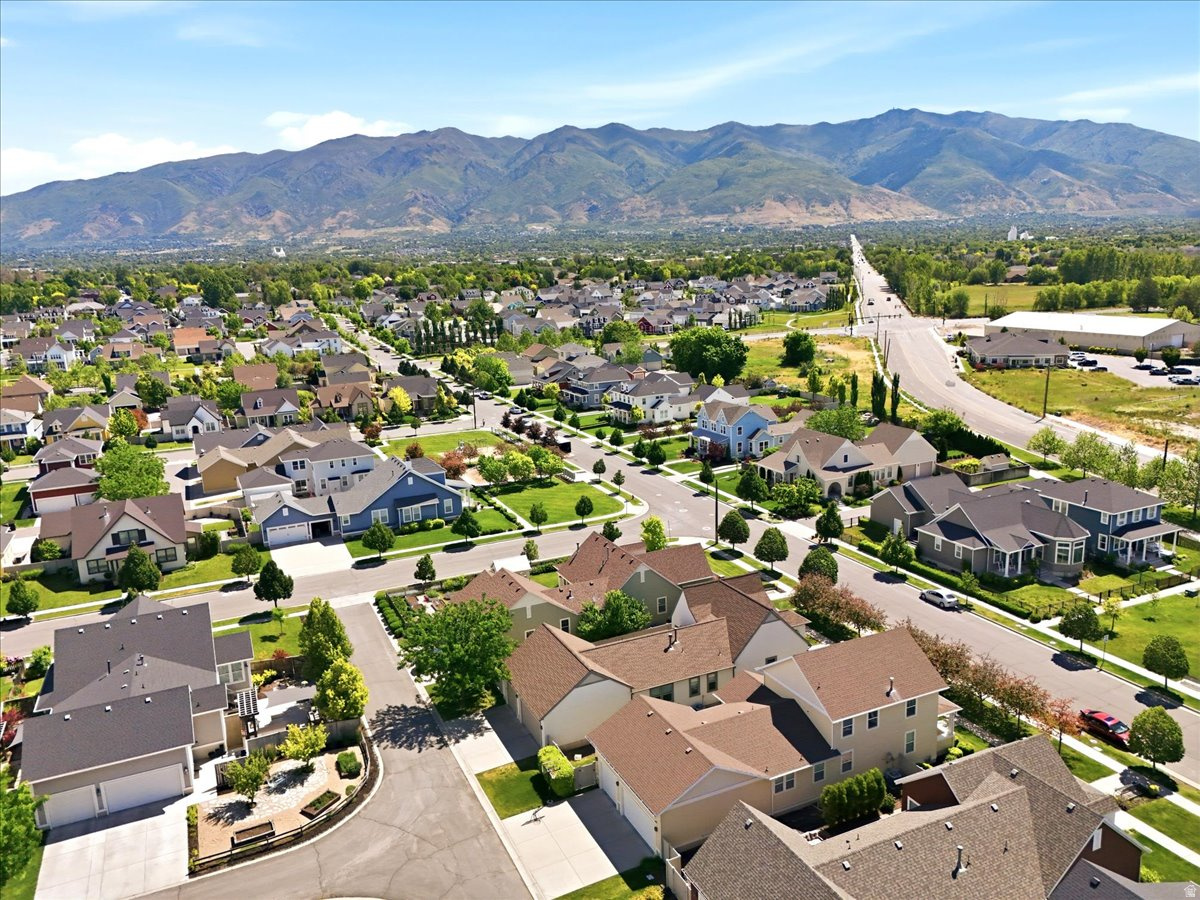 HILL FARMS - Residential