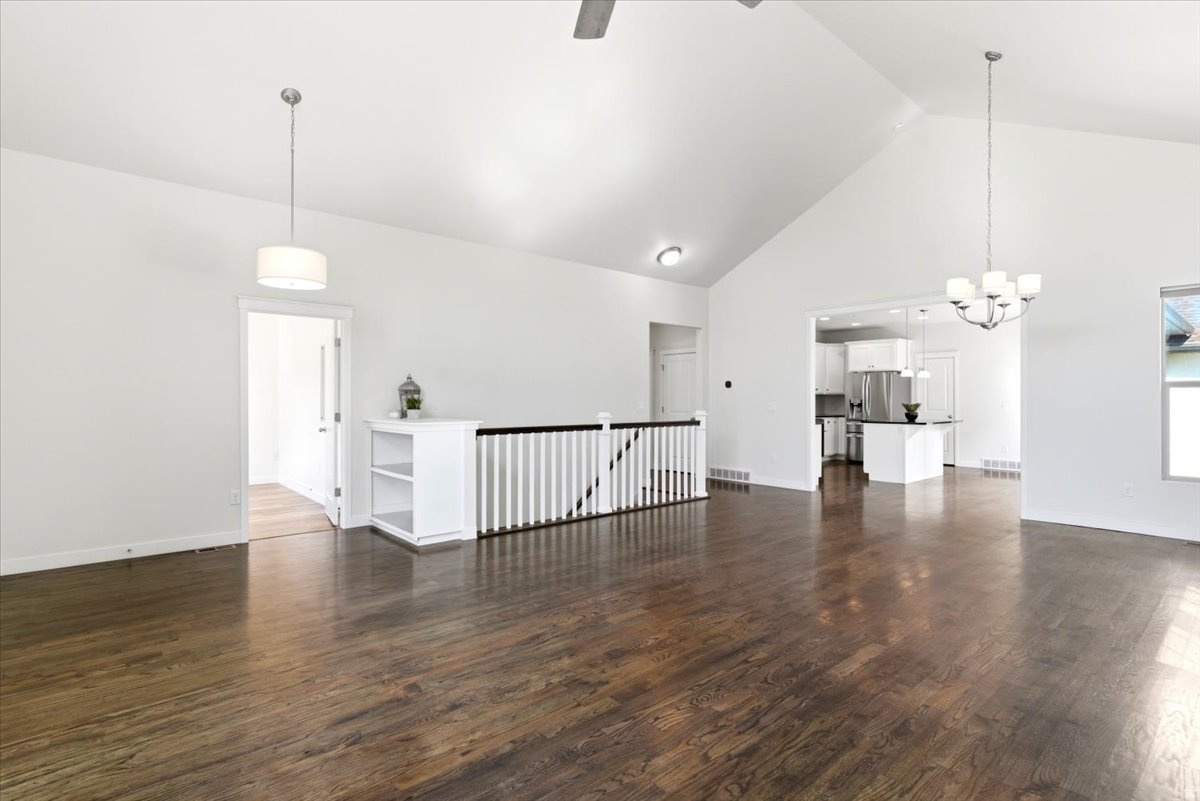 HILL FARMS - Residential