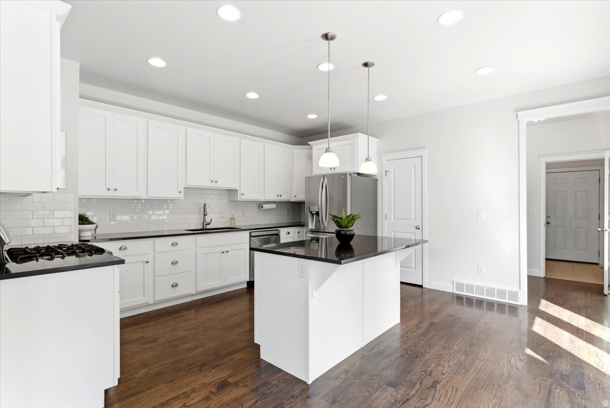 HILL FARMS - Residential