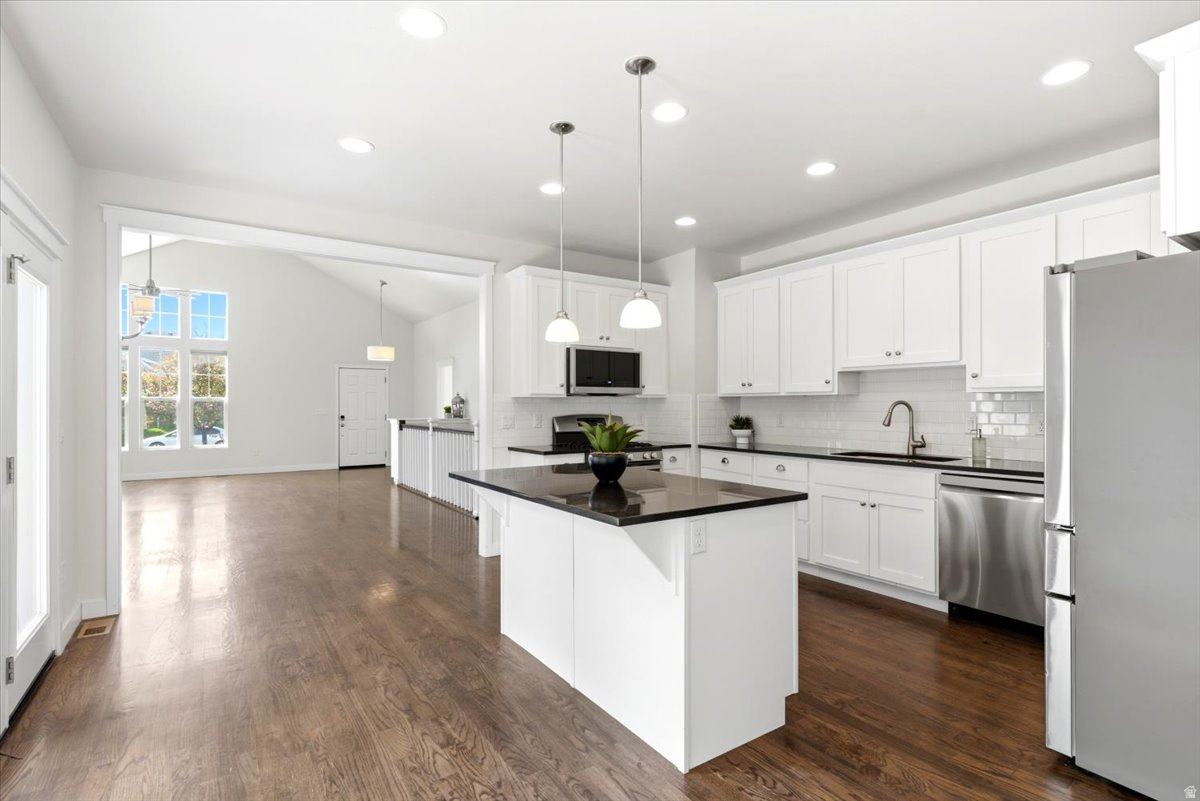 HILL FARMS - Residential