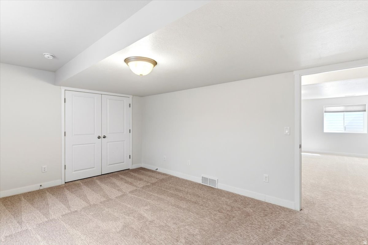 HILL FARMS - Residential