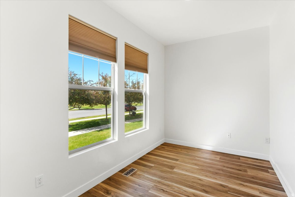 HILL FARMS - Residential