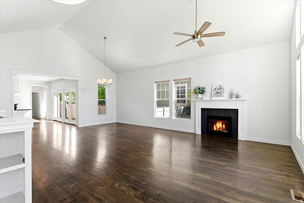 HILL FARMS - Residential