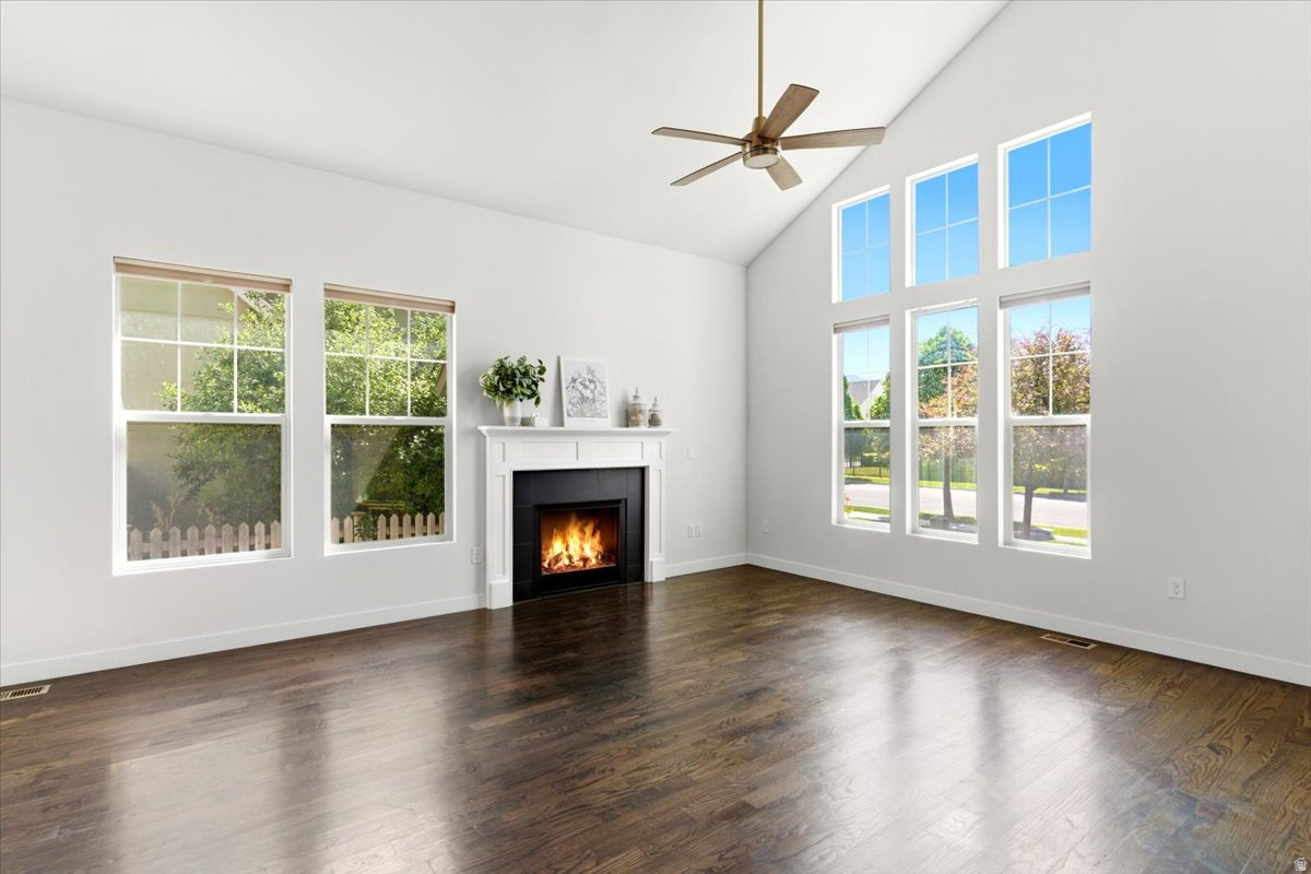 HILL FARMS - Residential