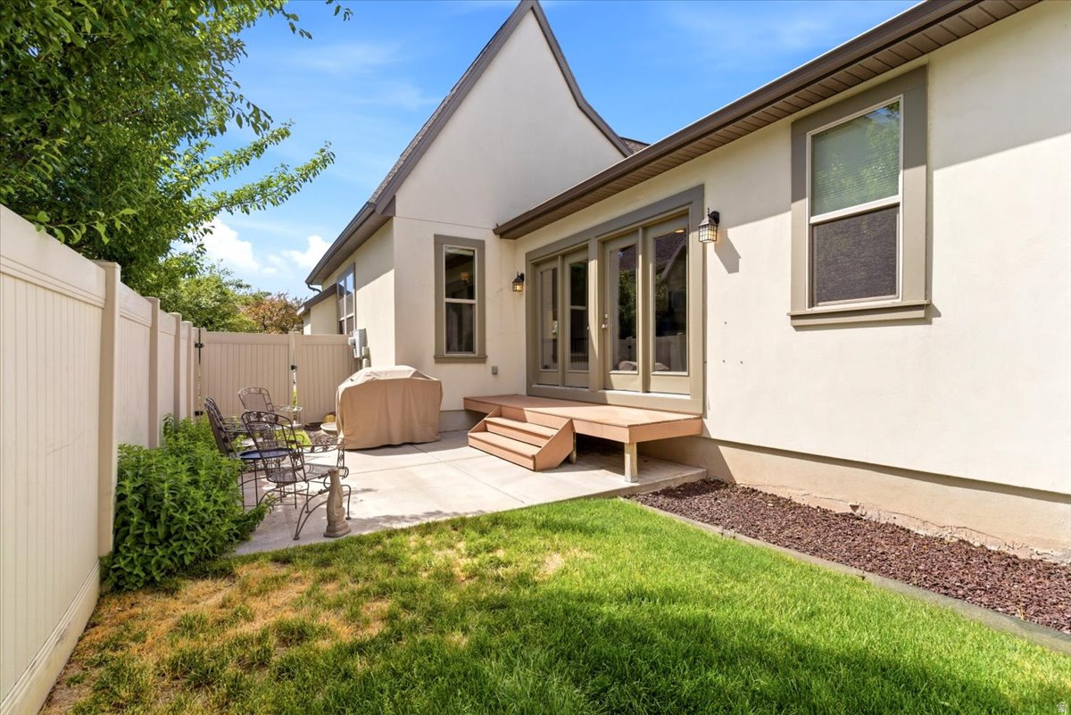 HILL FARMS - Residential