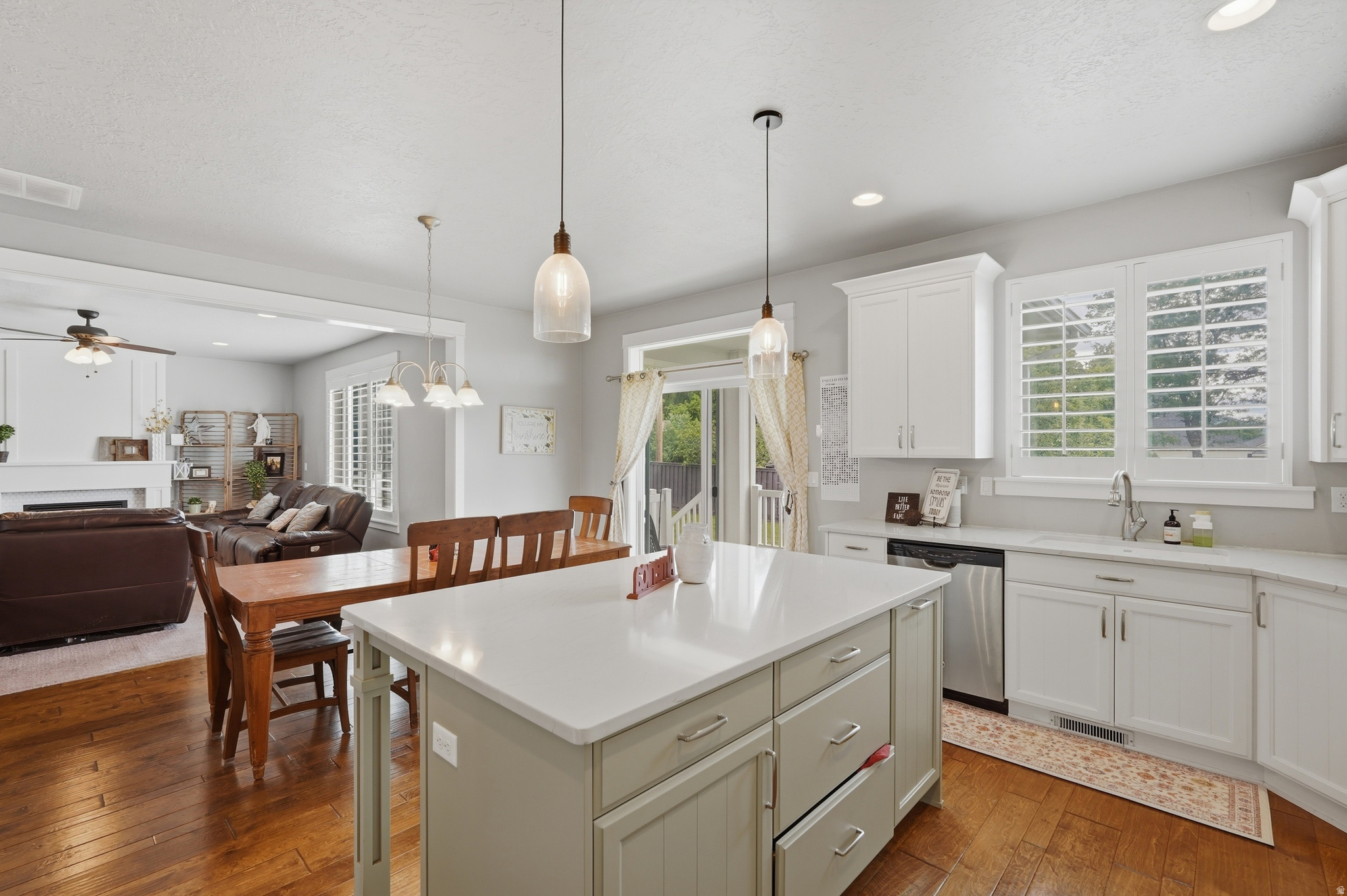 FOOTHILLS ON CHERRY LANE - Residential