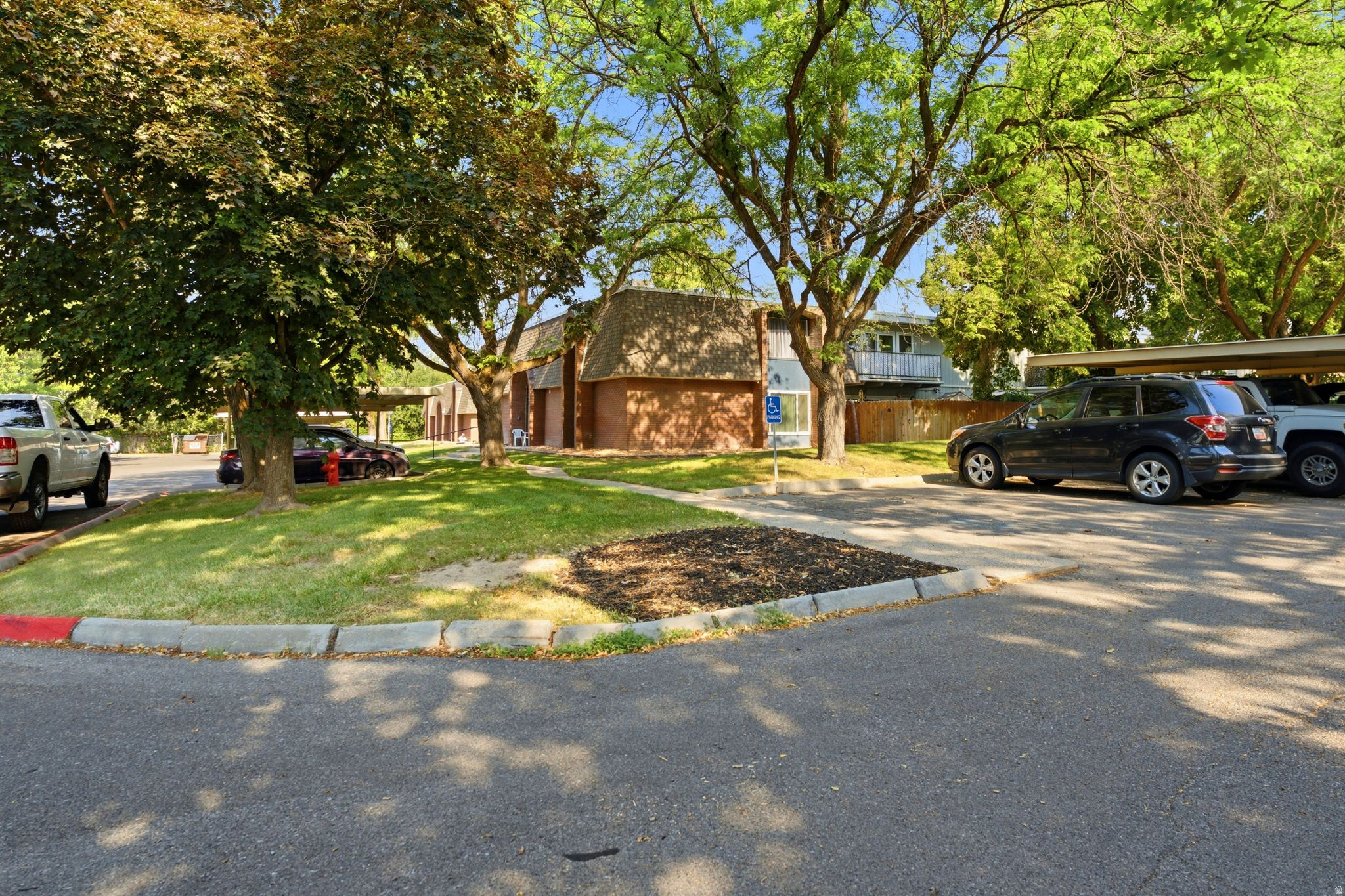 SOUTH 67 - Residential