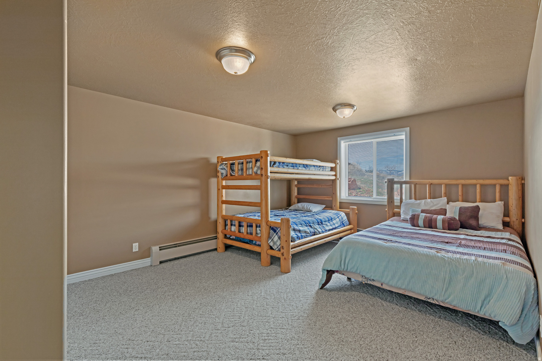 LAST CHANCE PH 1 LOT 8 - Residential