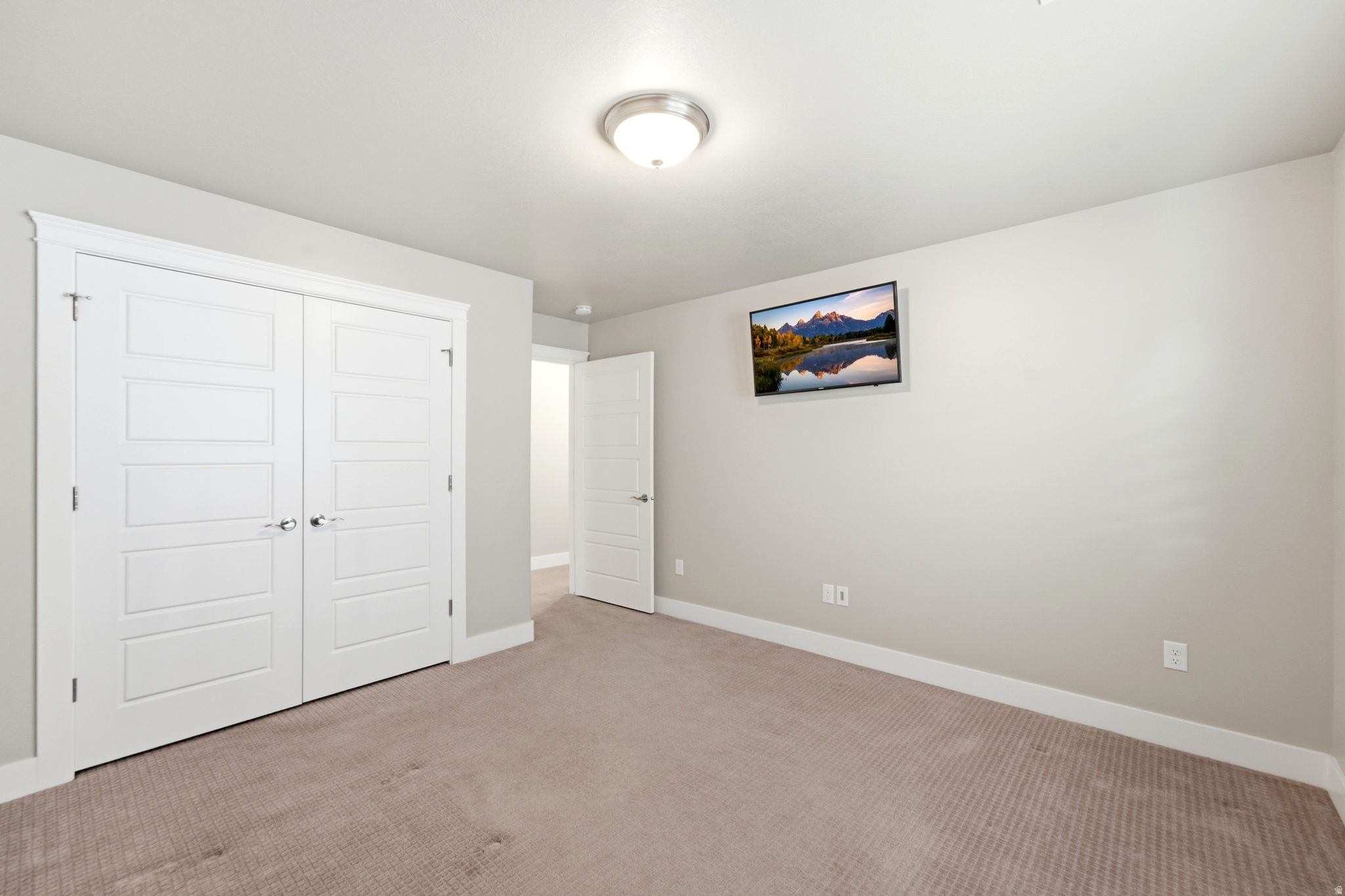 FARMINGTON HOLLOW - Residential