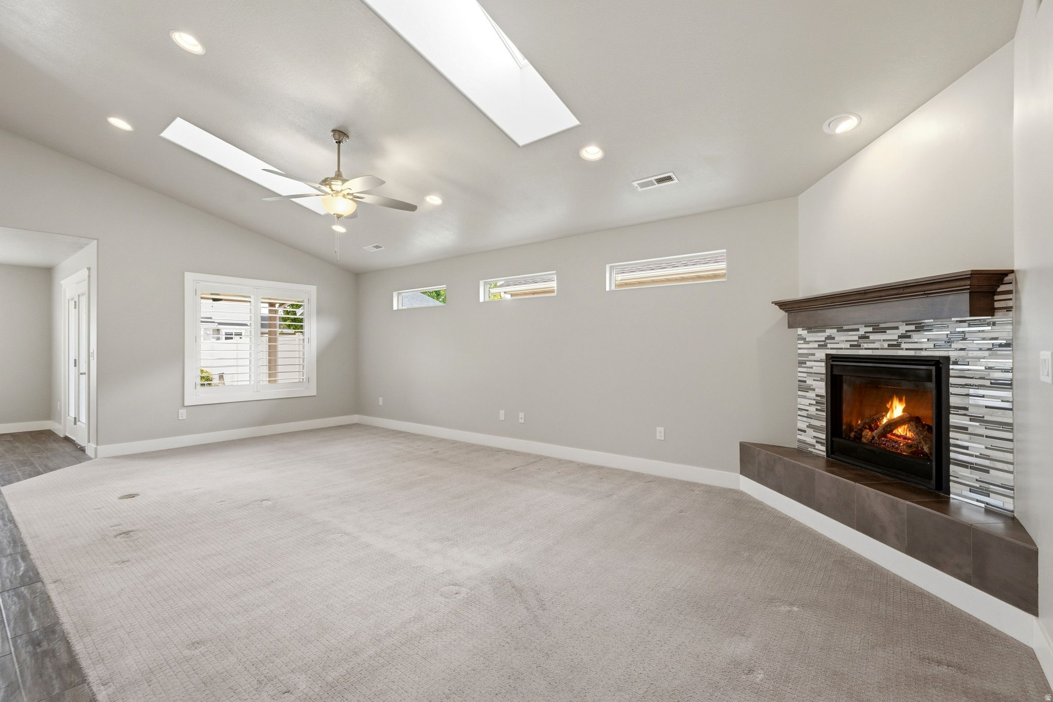 FARMINGTON HOLLOW - Residential
