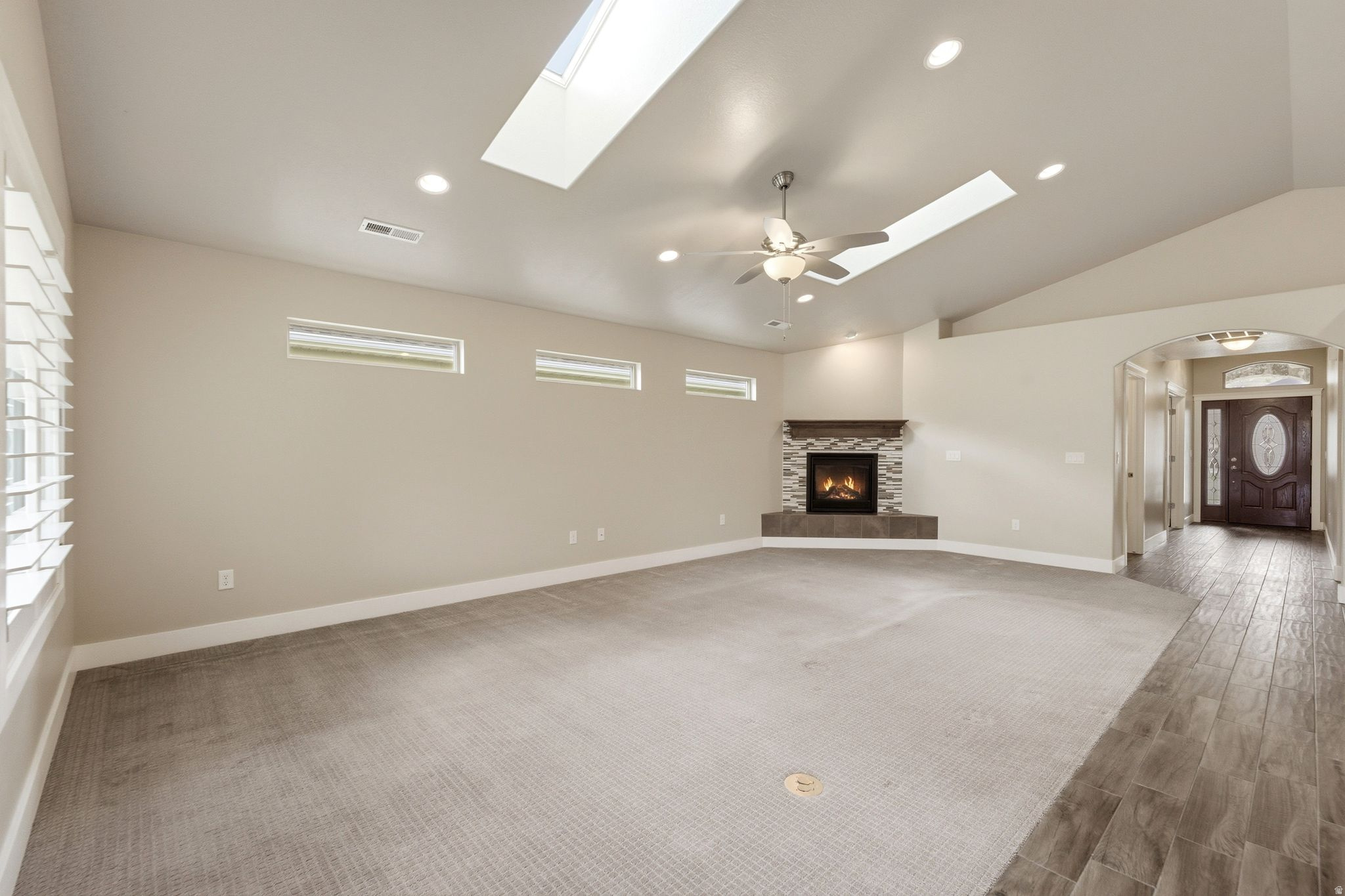 FARMINGTON HOLLOW - Residential