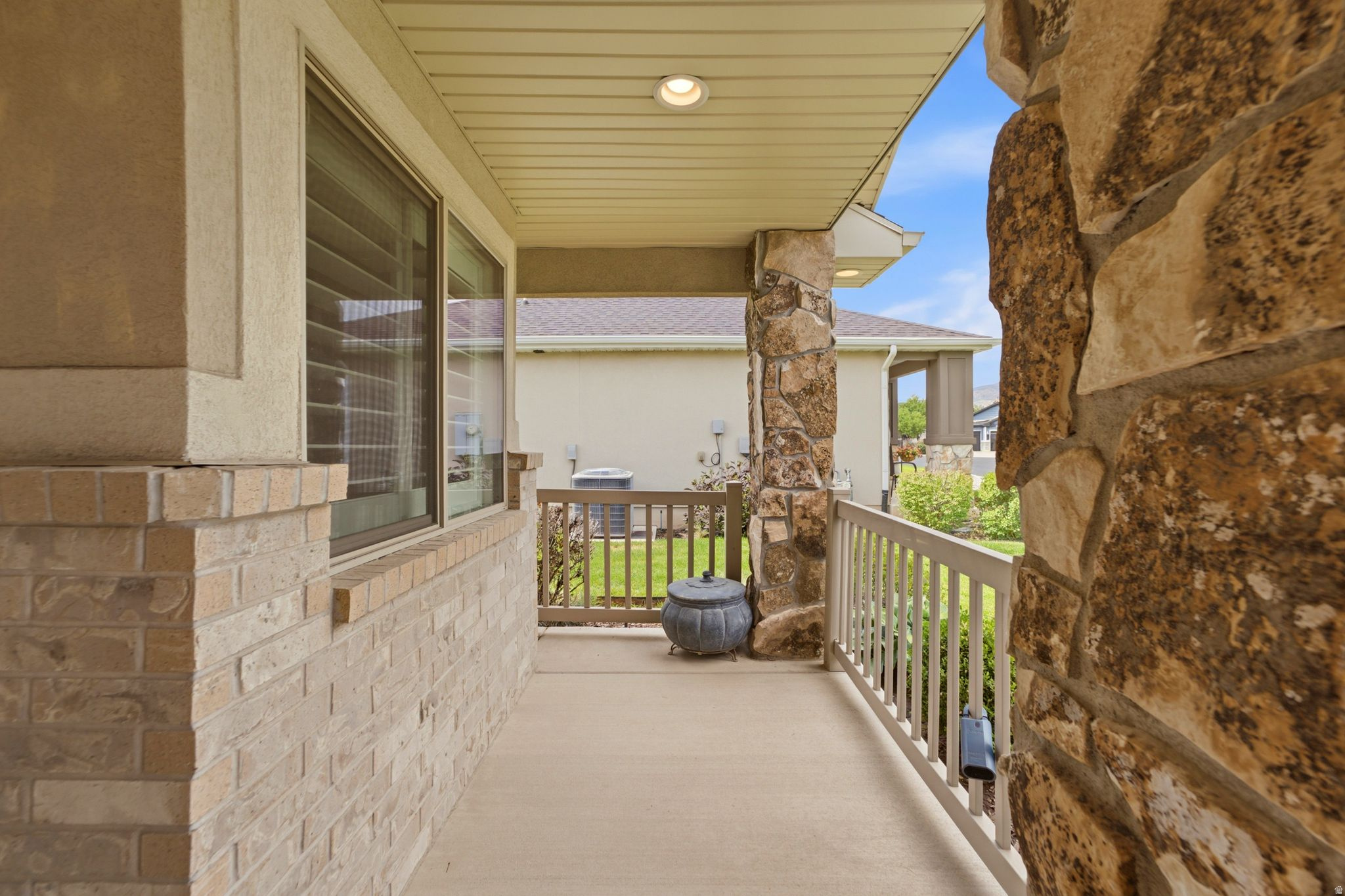 FARMINGTON HOLLOW - Residential