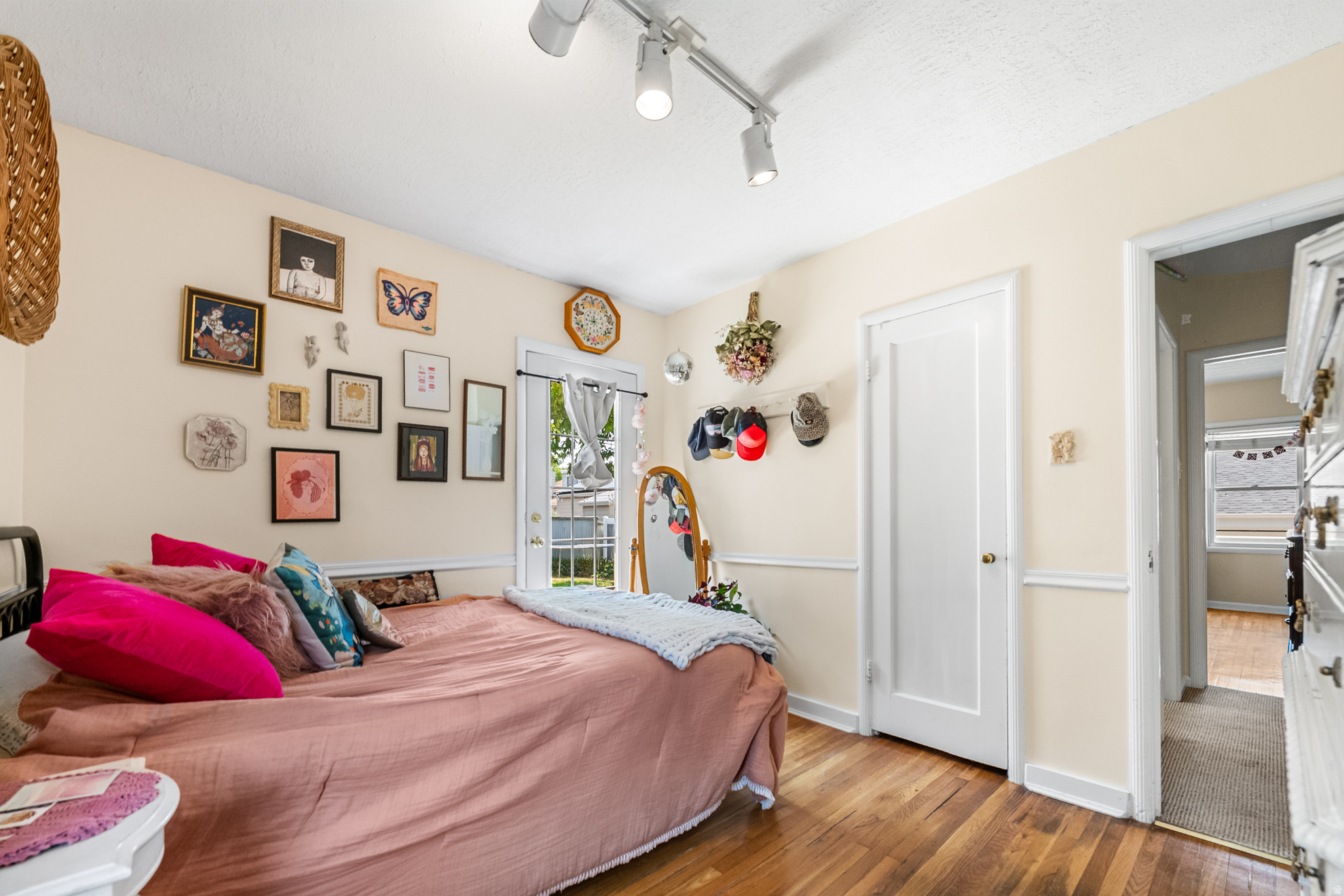 WHITTAKER SUB - Residential