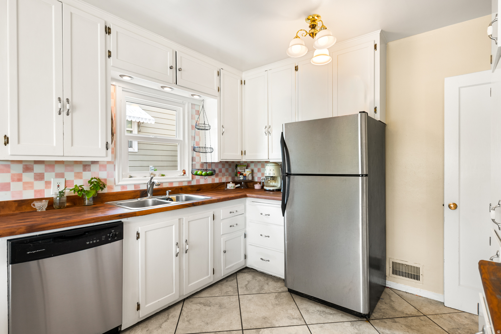 WHITTAKER SUB - Residential