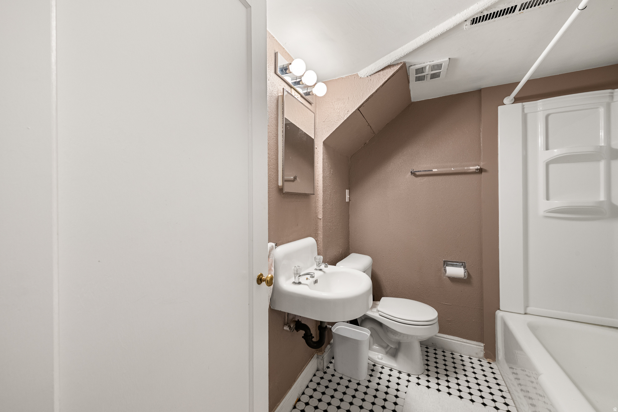 WHITTAKER SUB - Residential