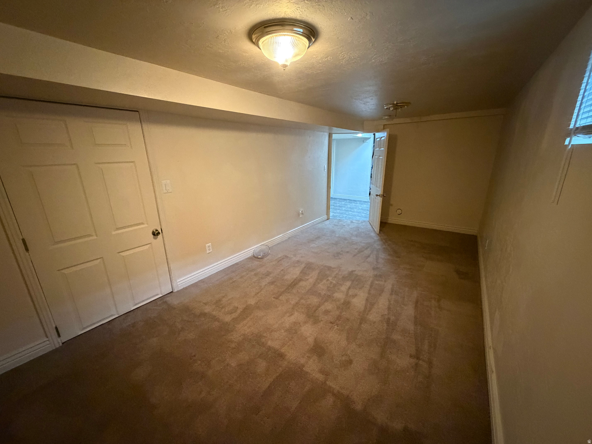 COUNTRY SQUIRE ESTATES - Residential