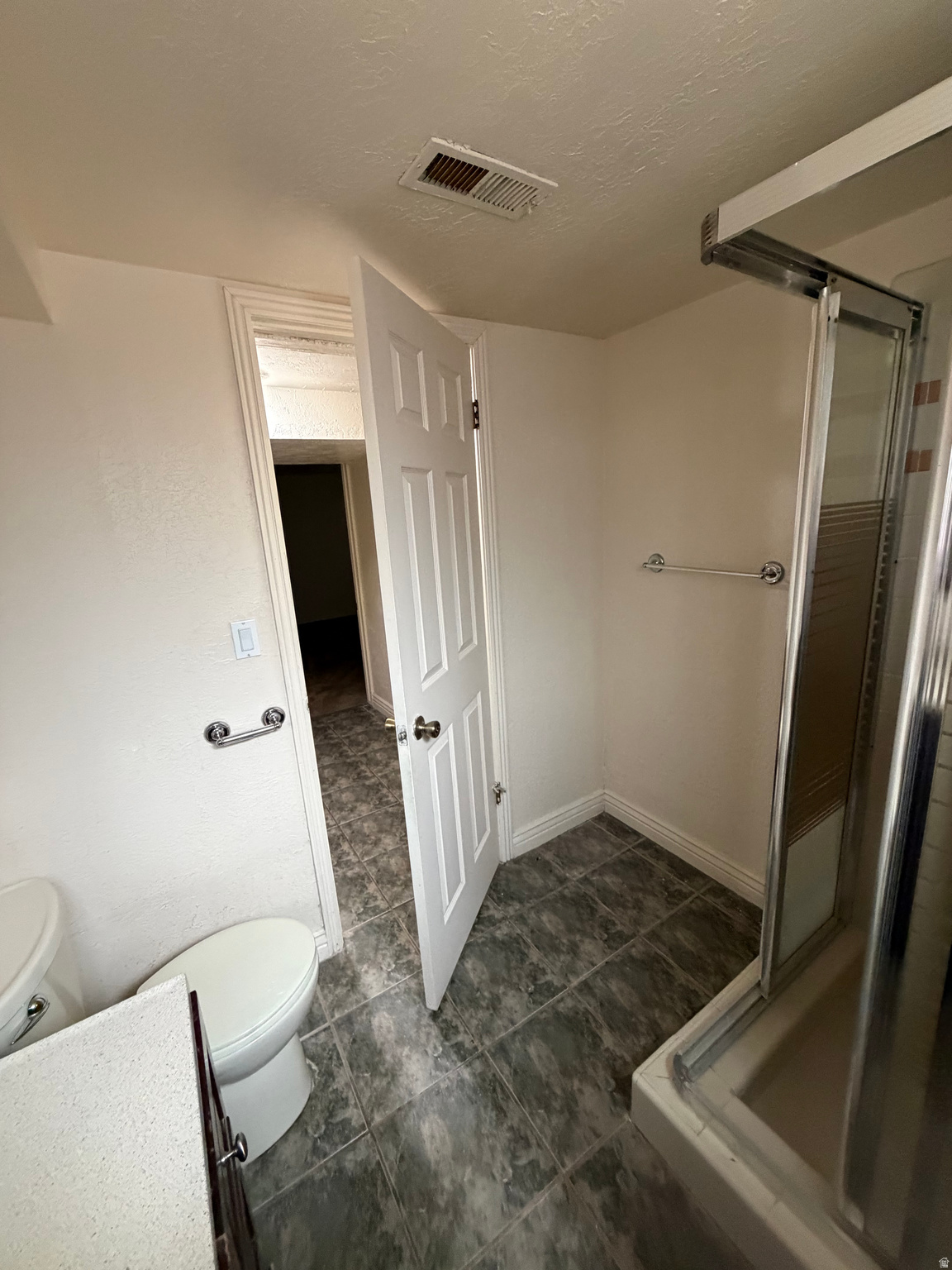 COUNTRY SQUIRE ESTATES - Residential