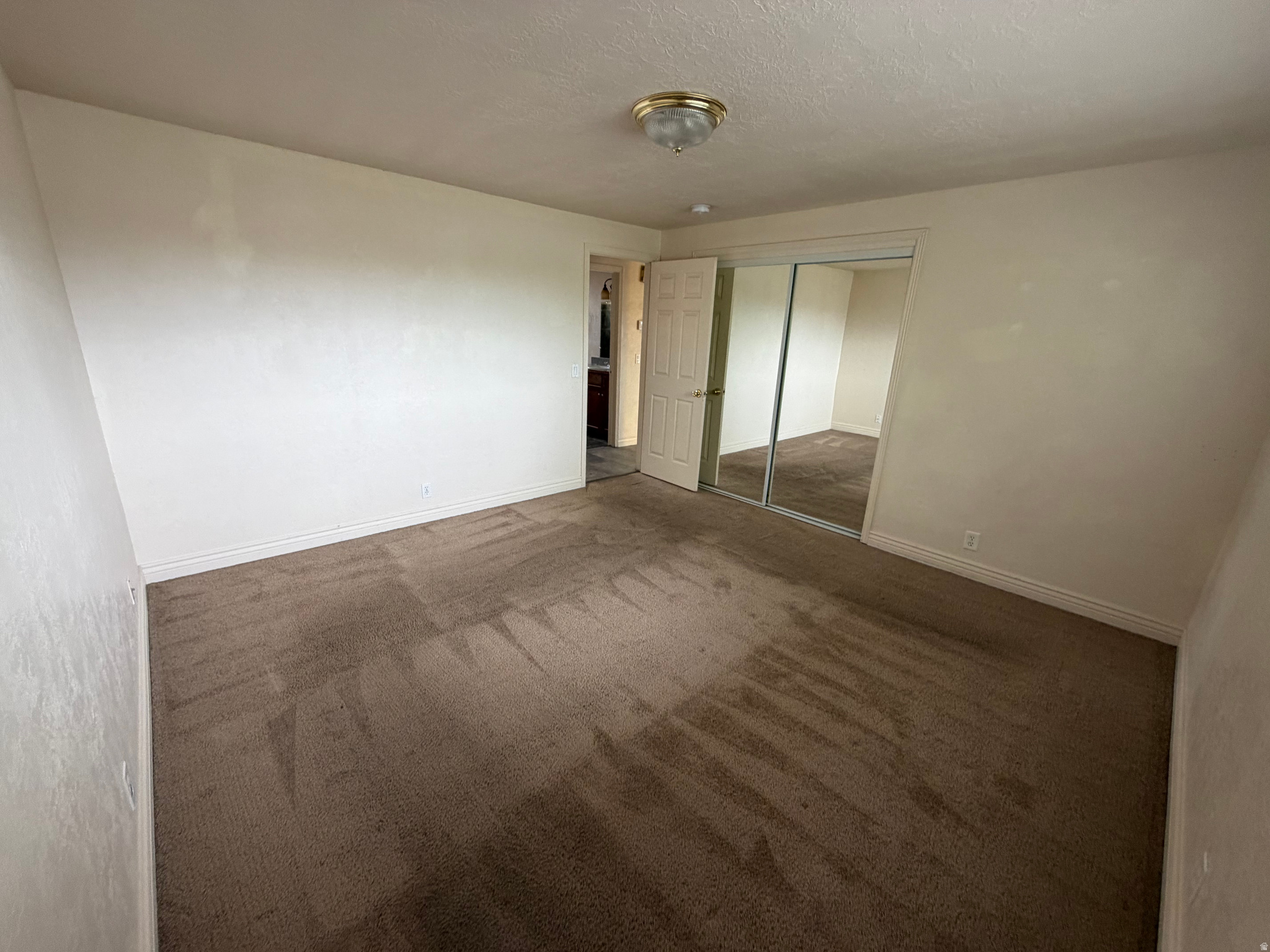 COUNTRY SQUIRE ESTATES - Residential