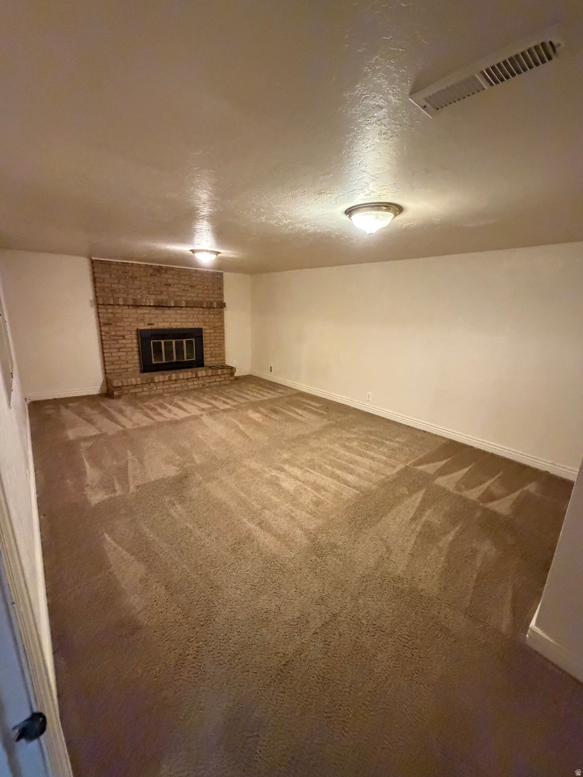 COUNTRY SQUIRE ESTATES - Residential