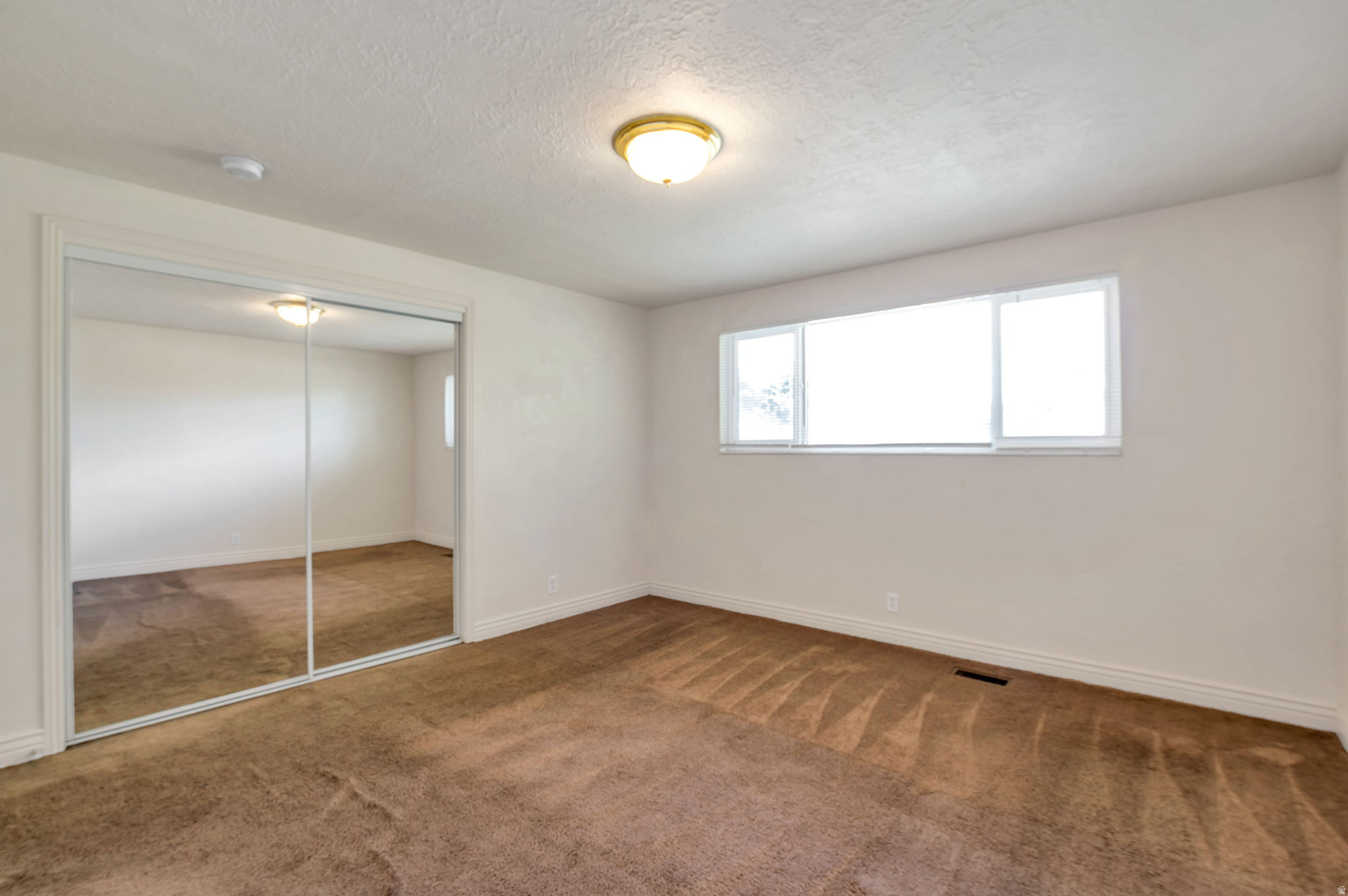 COUNTRY SQUIRE ESTATES - Residential
