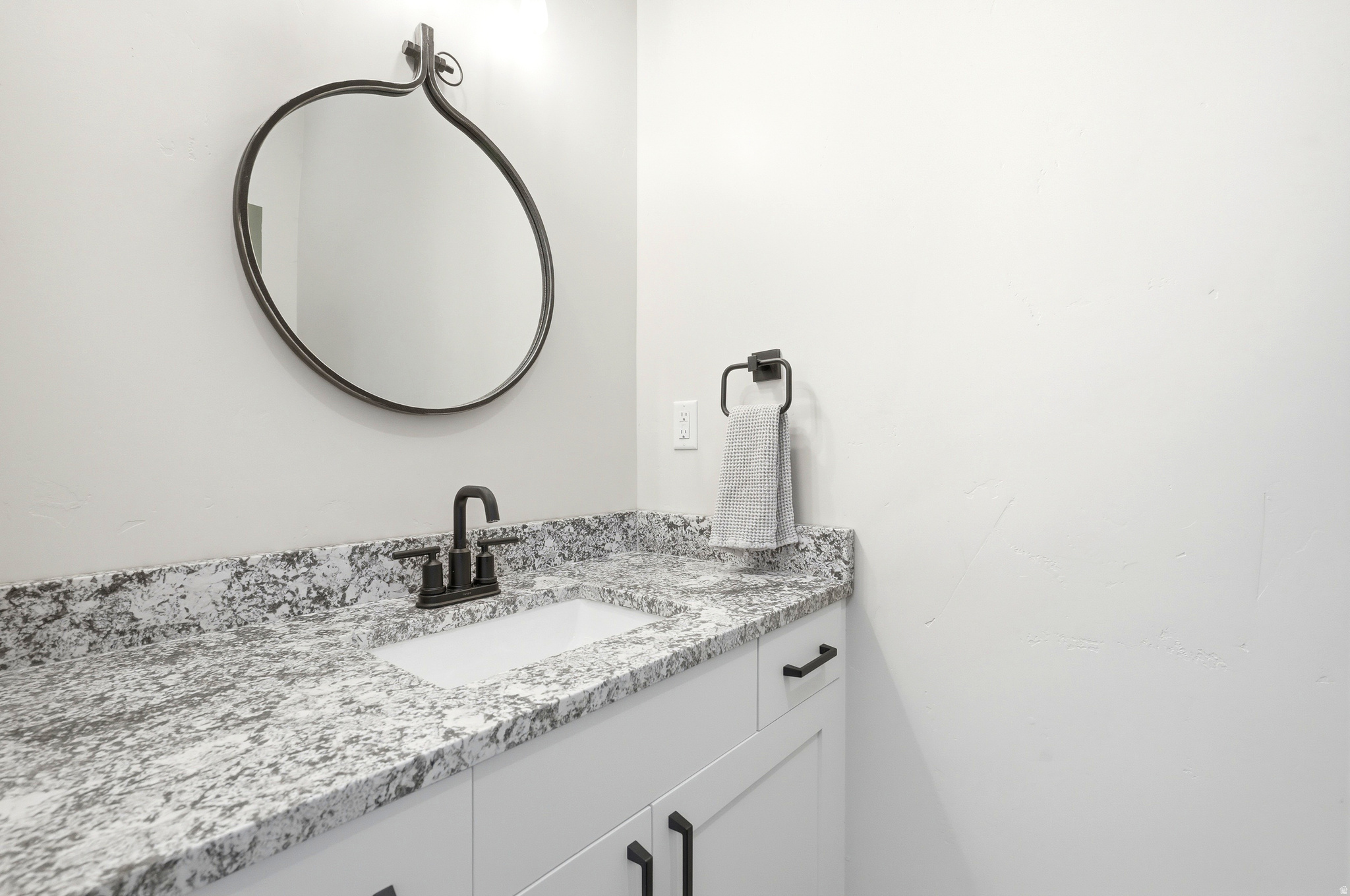 BROADHEAD MINOR - Residential