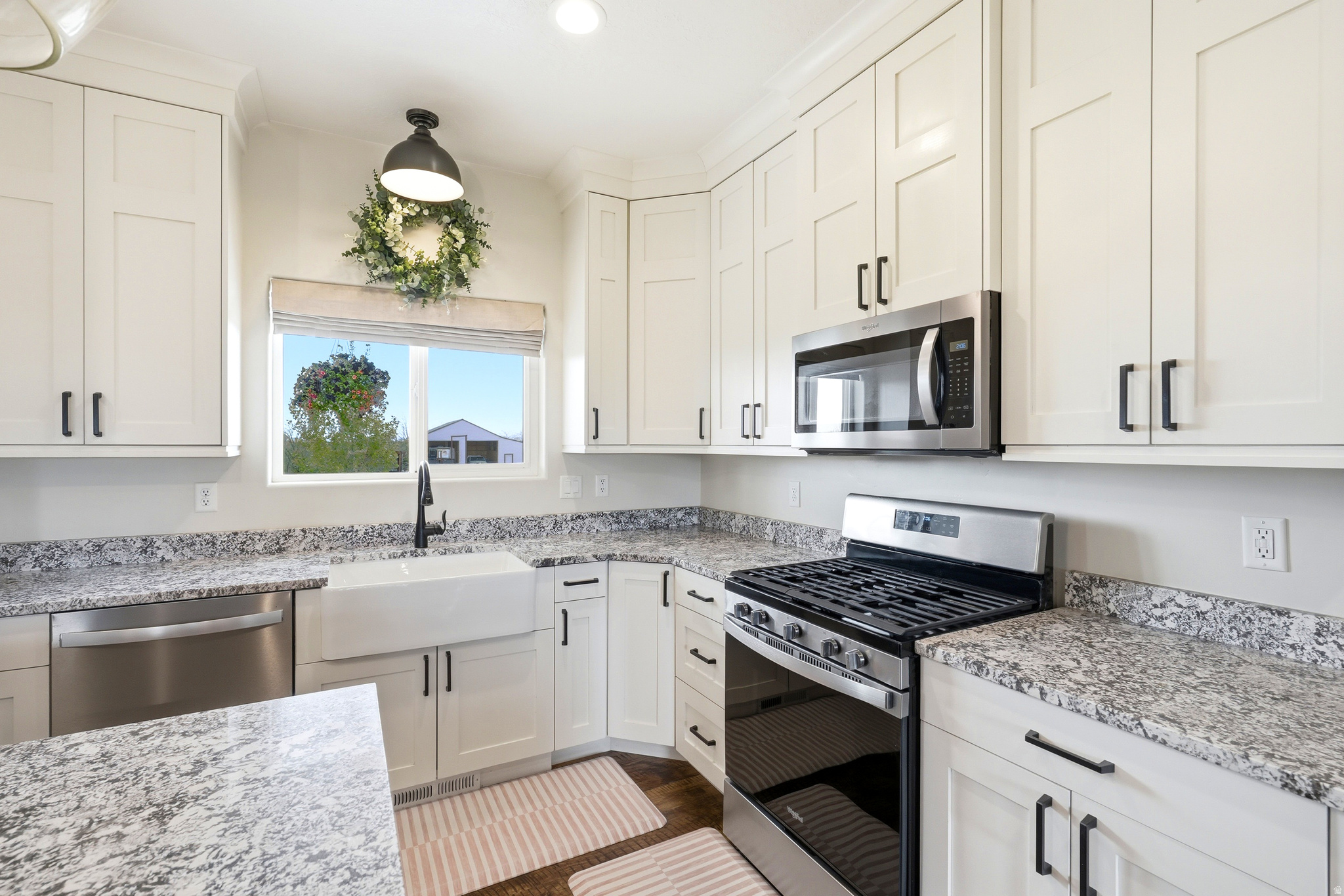 BROADHEAD MINOR - Residential