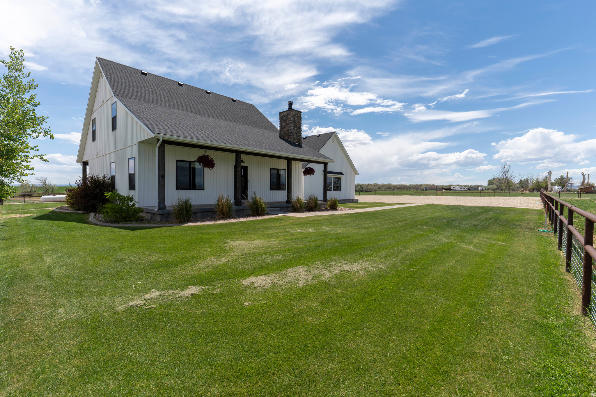 BROADHEAD MINOR - Residential