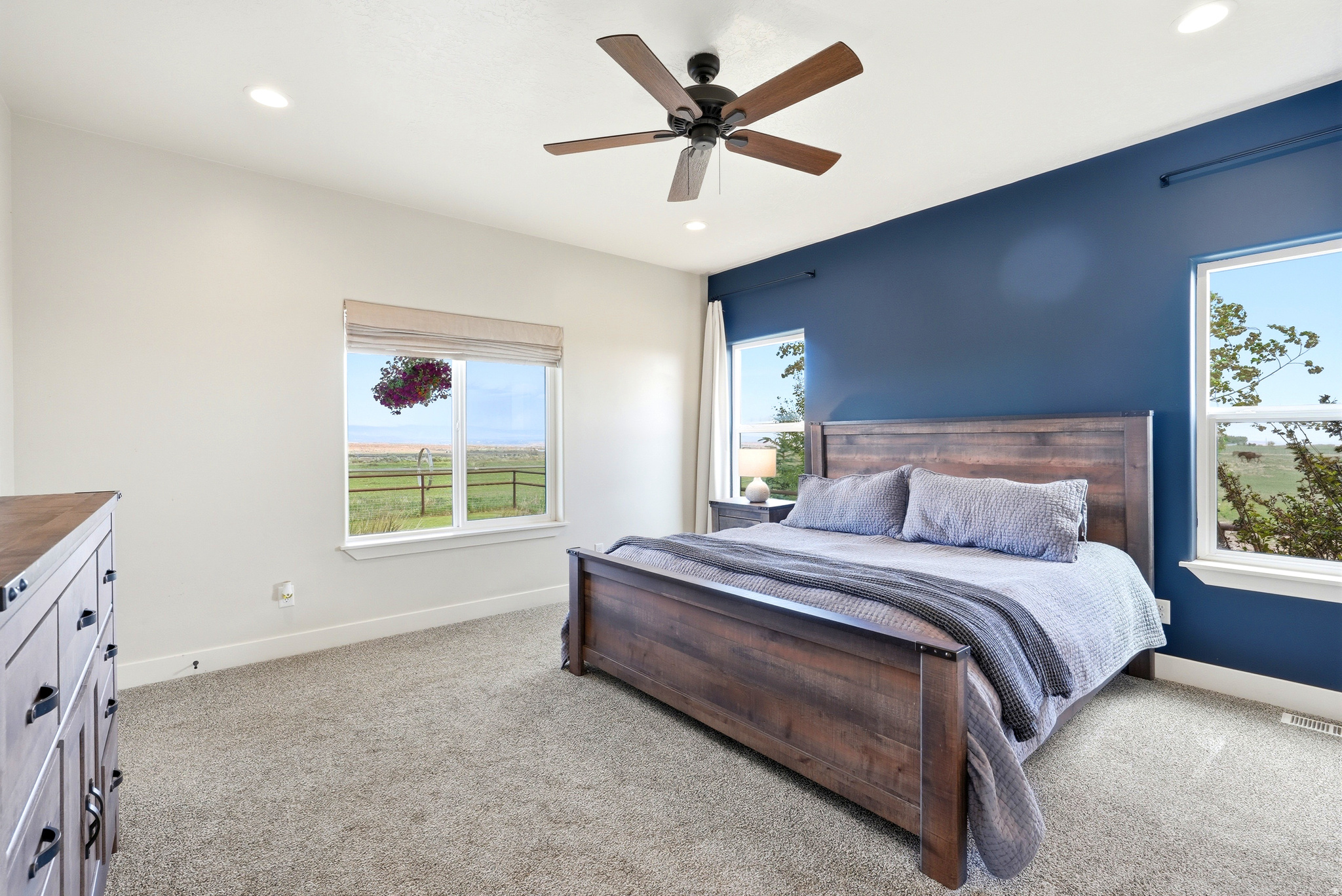BROADHEAD MINOR - Residential