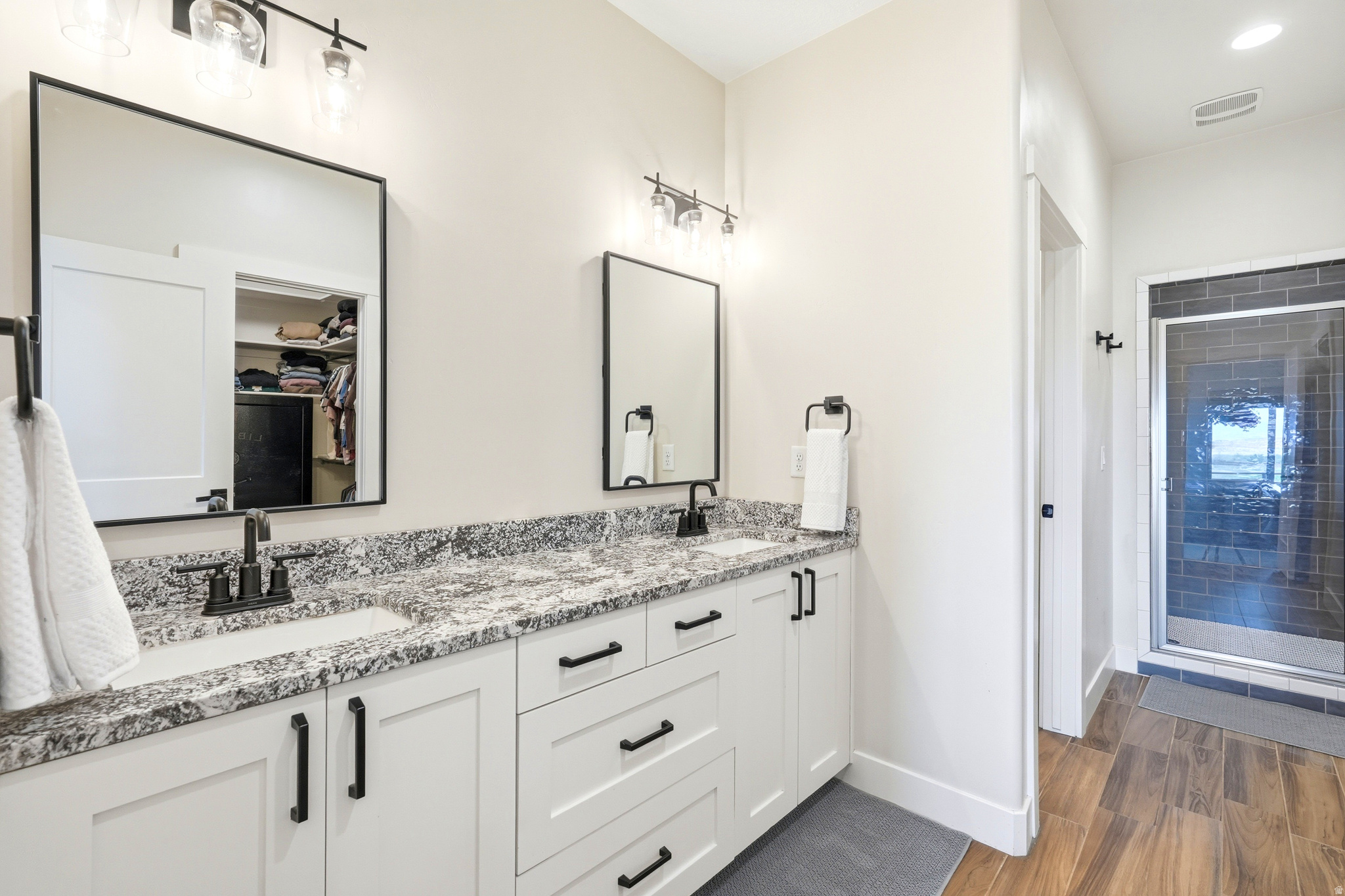 BROADHEAD MINOR - Residential