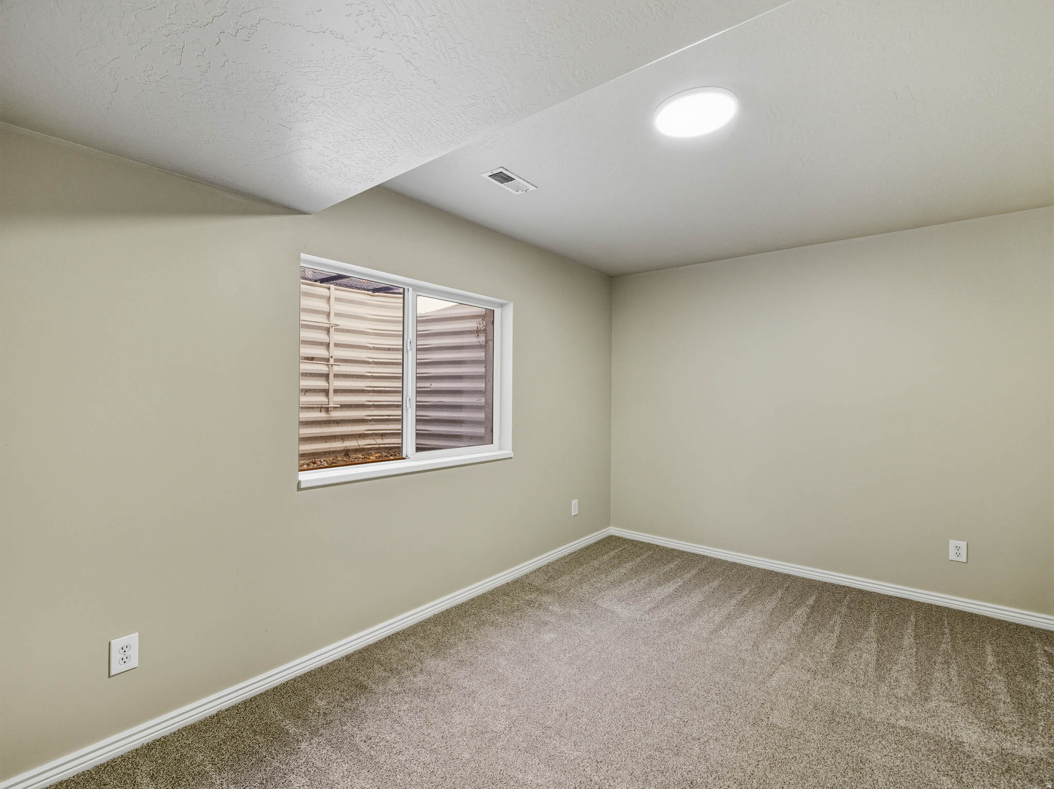 DAYBREAK - Residential