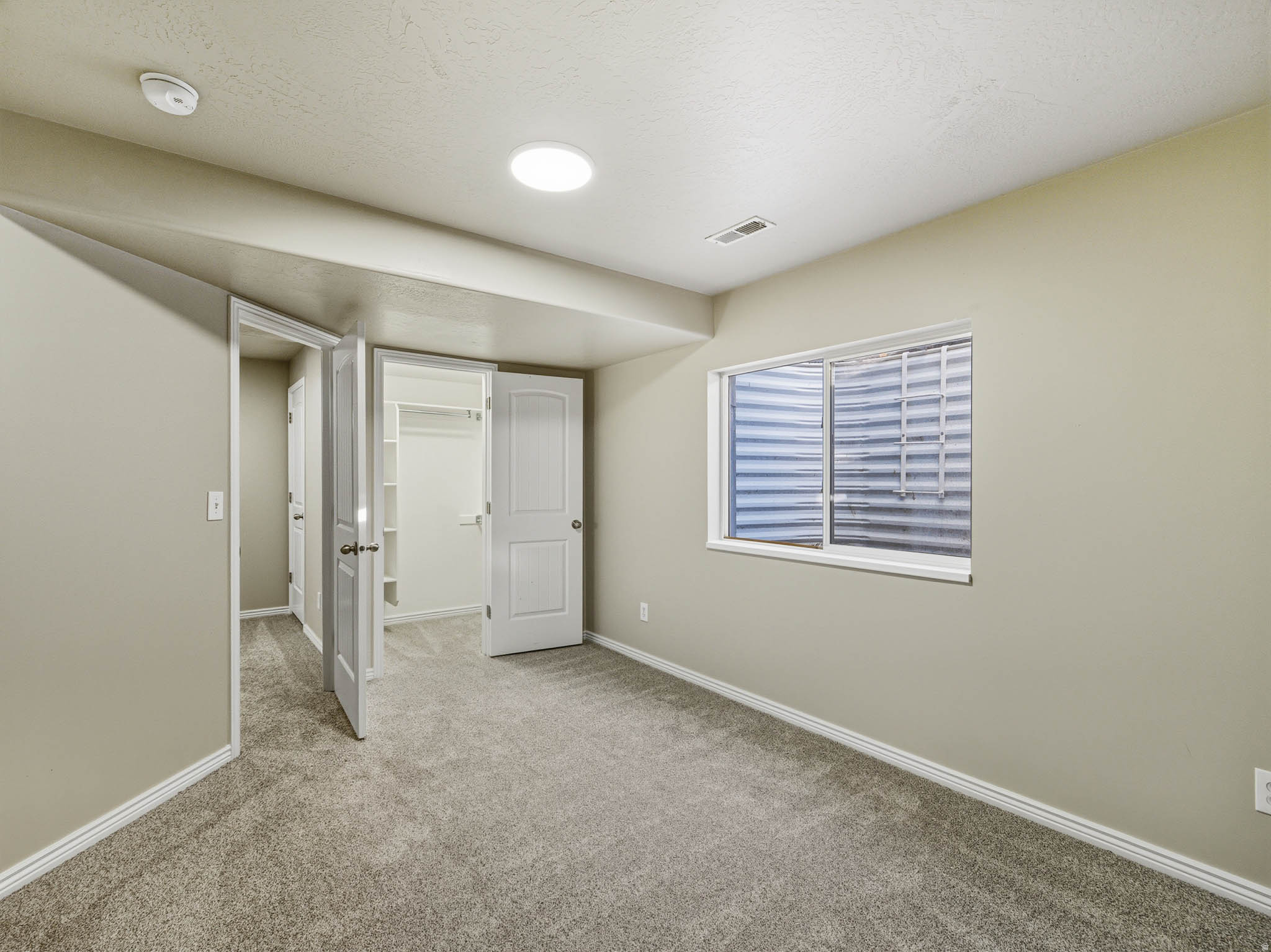 DAYBREAK - Residential