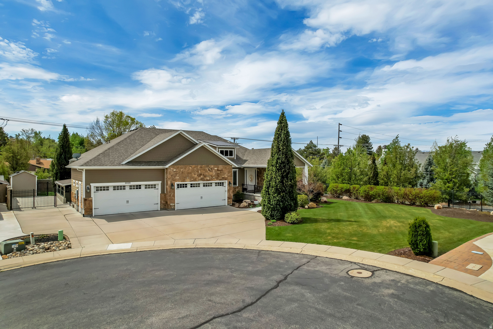ROYAL OAK ESTATES PUD - Residential