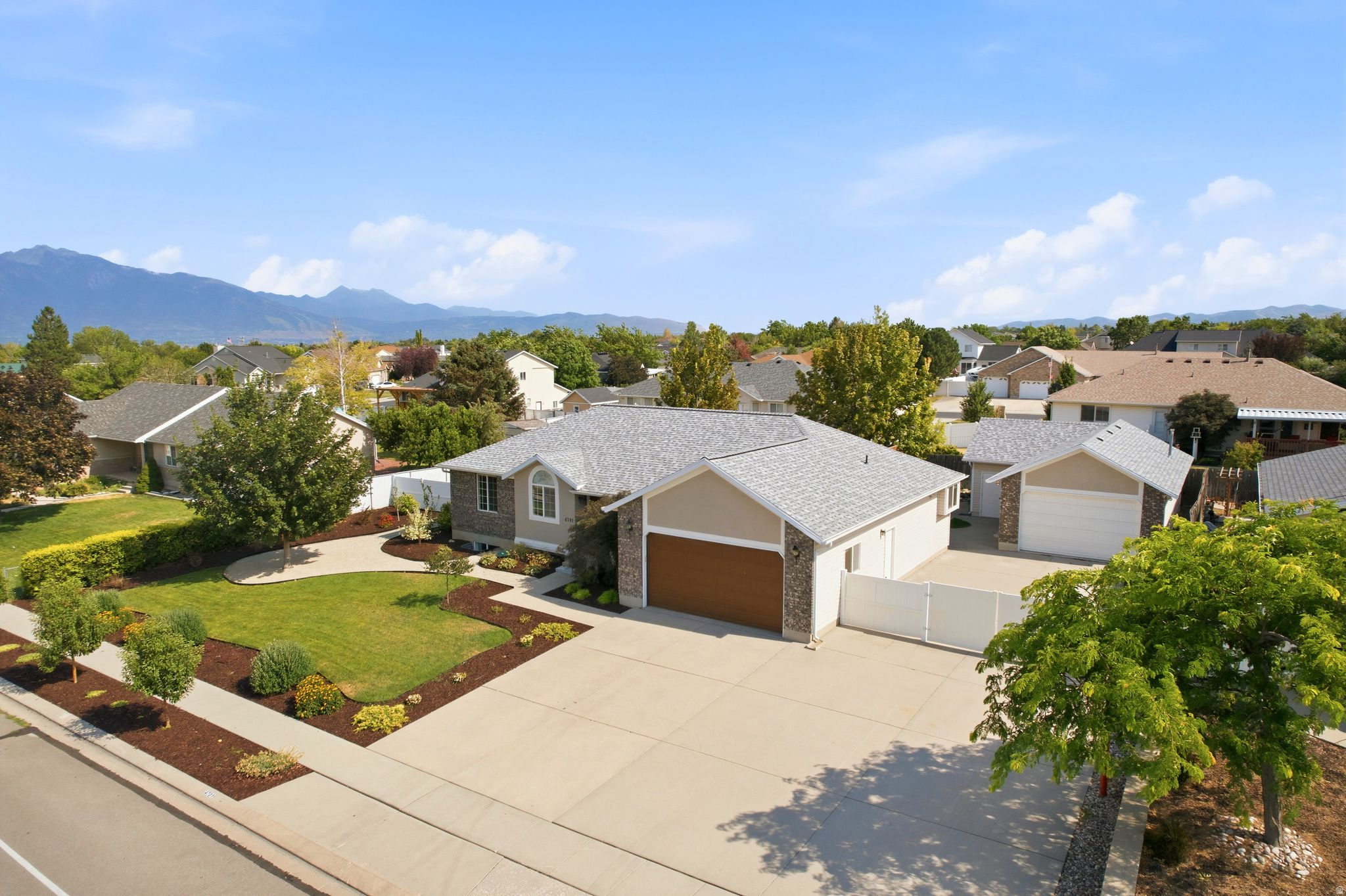 DORILEE ACHERS - Residential