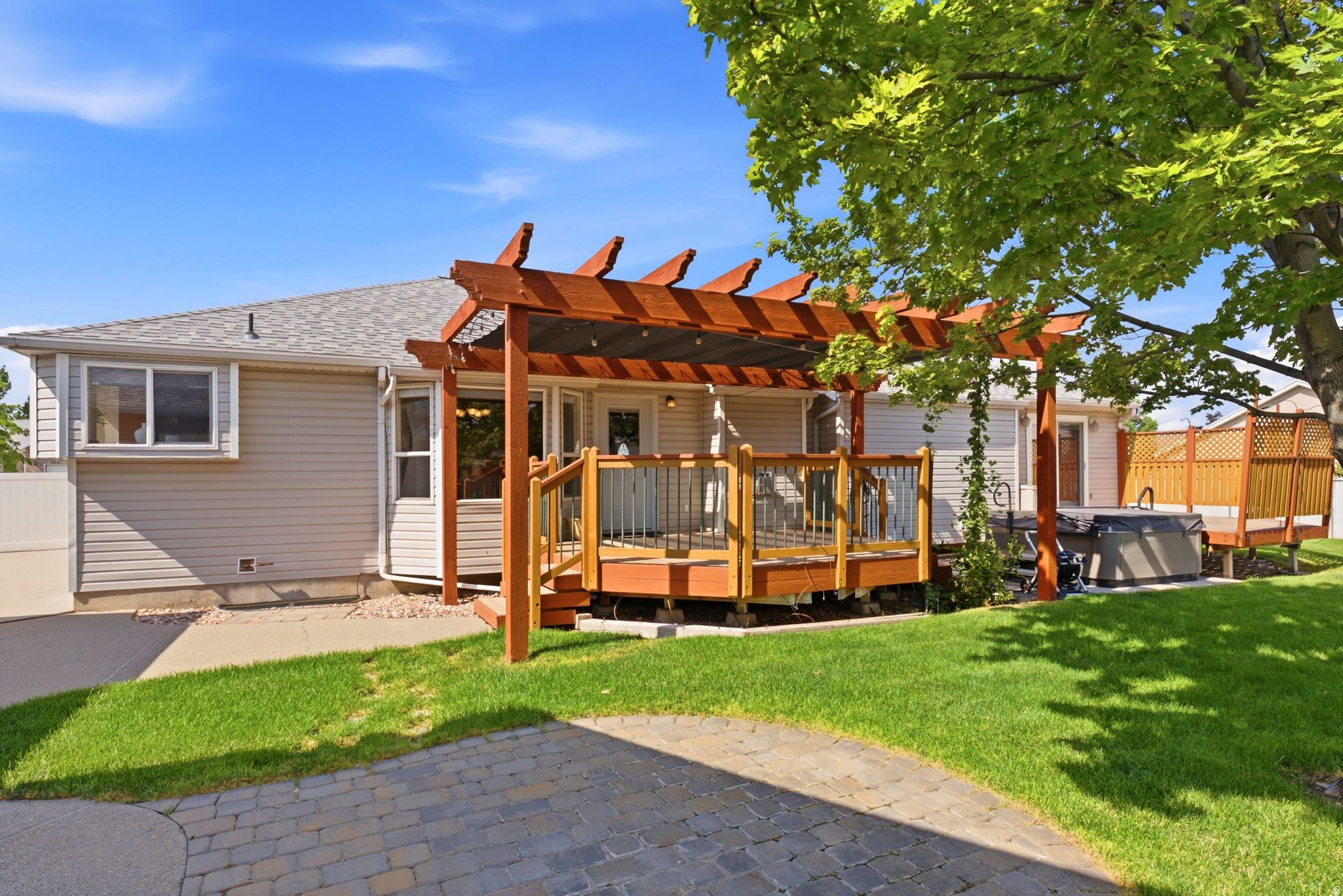 DORILEE ACHERS - Residential