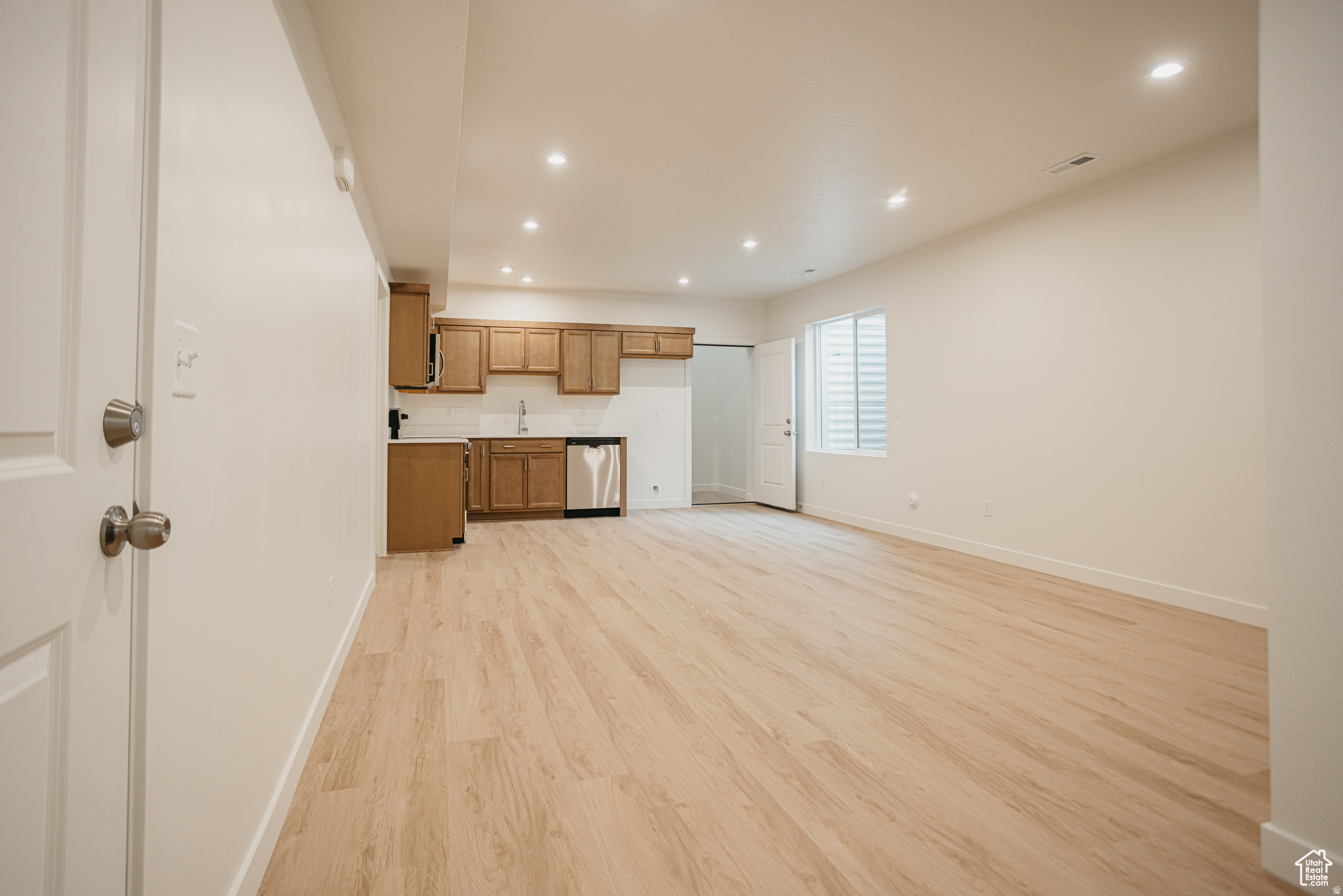 RIVERSIDE ESTATES - Residential