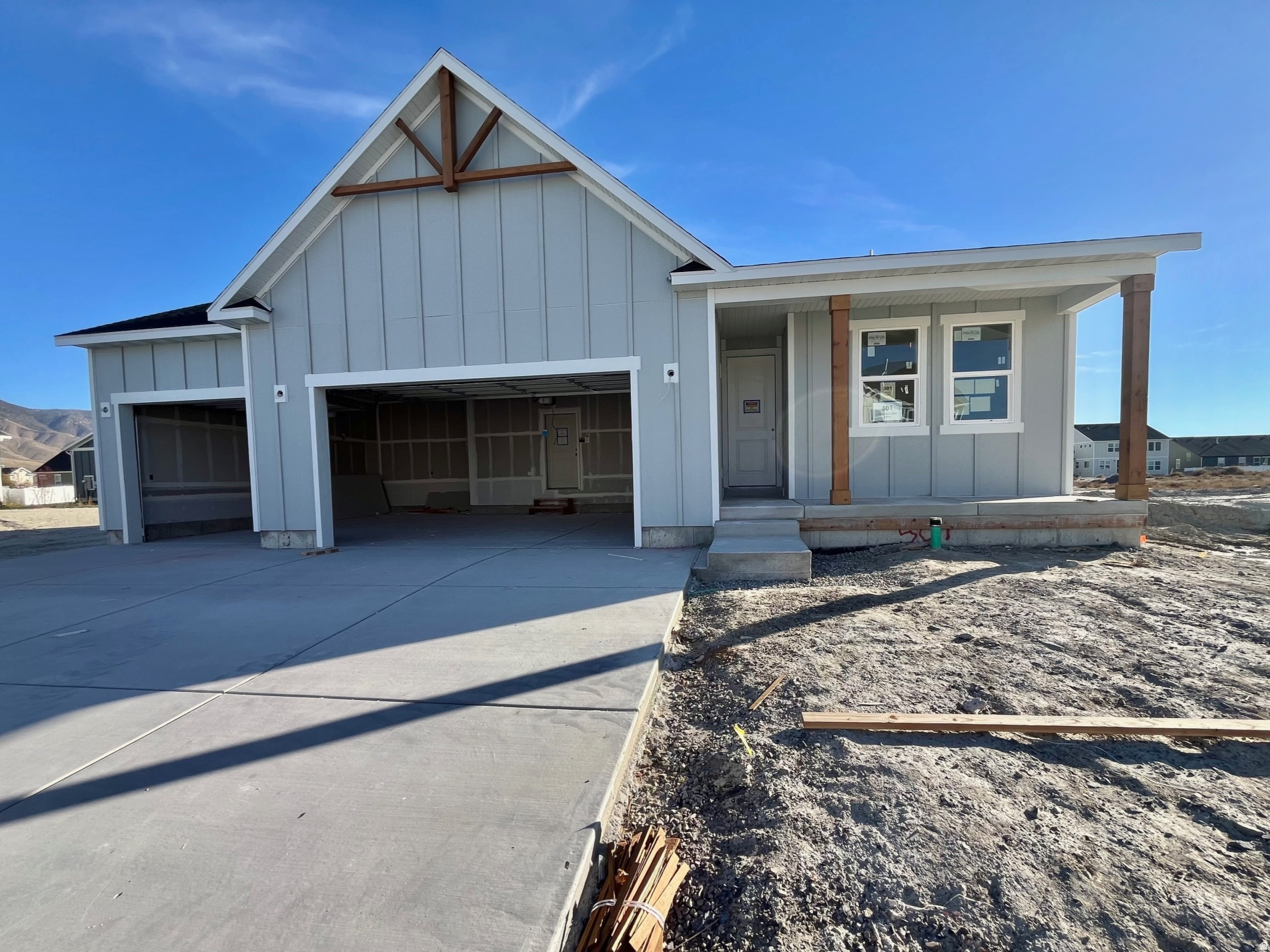RIVERSIDE ESTATES - Residential