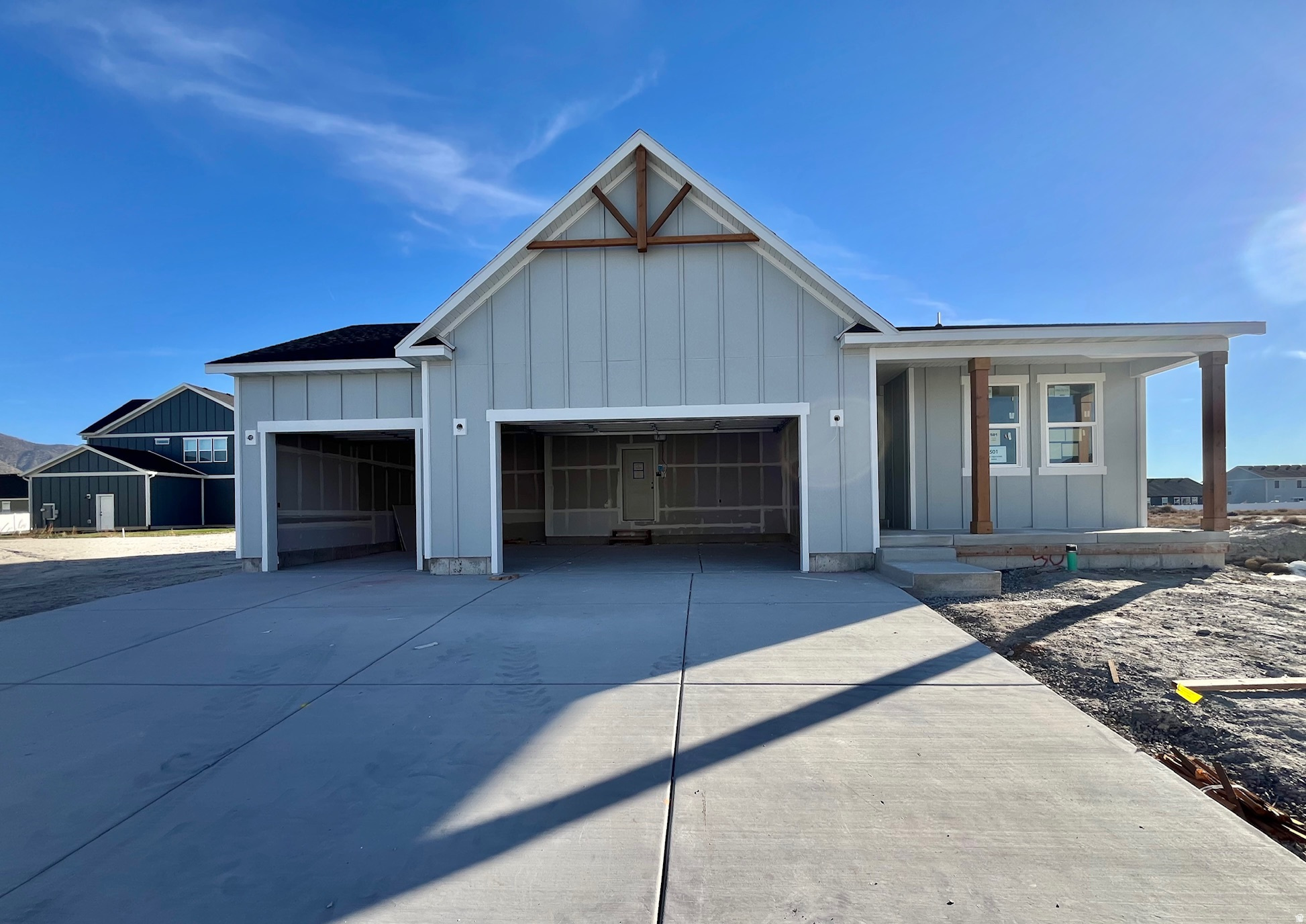 RIVERSIDE ESTATES - Residential