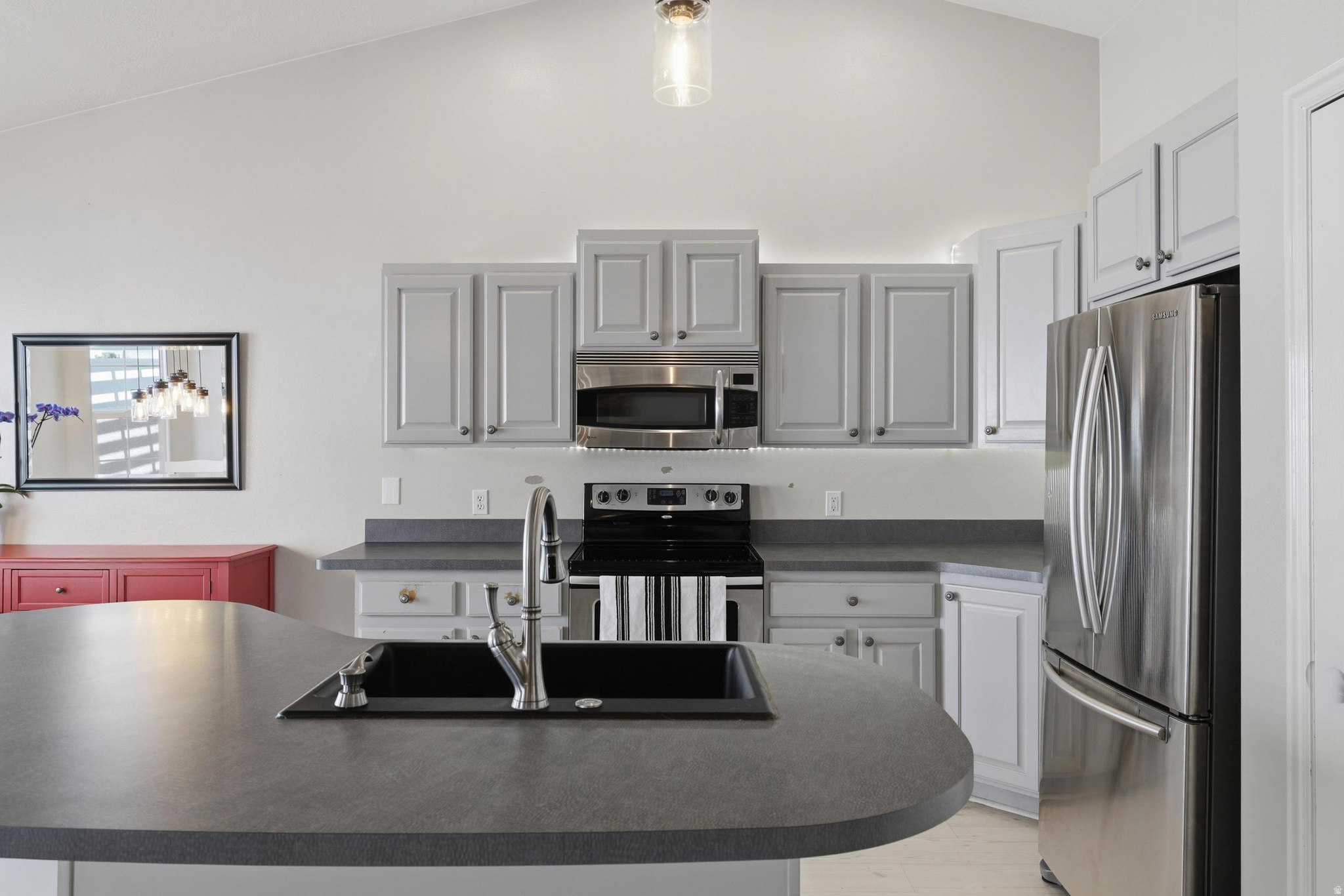 COTTON MANOR 1 - Residential