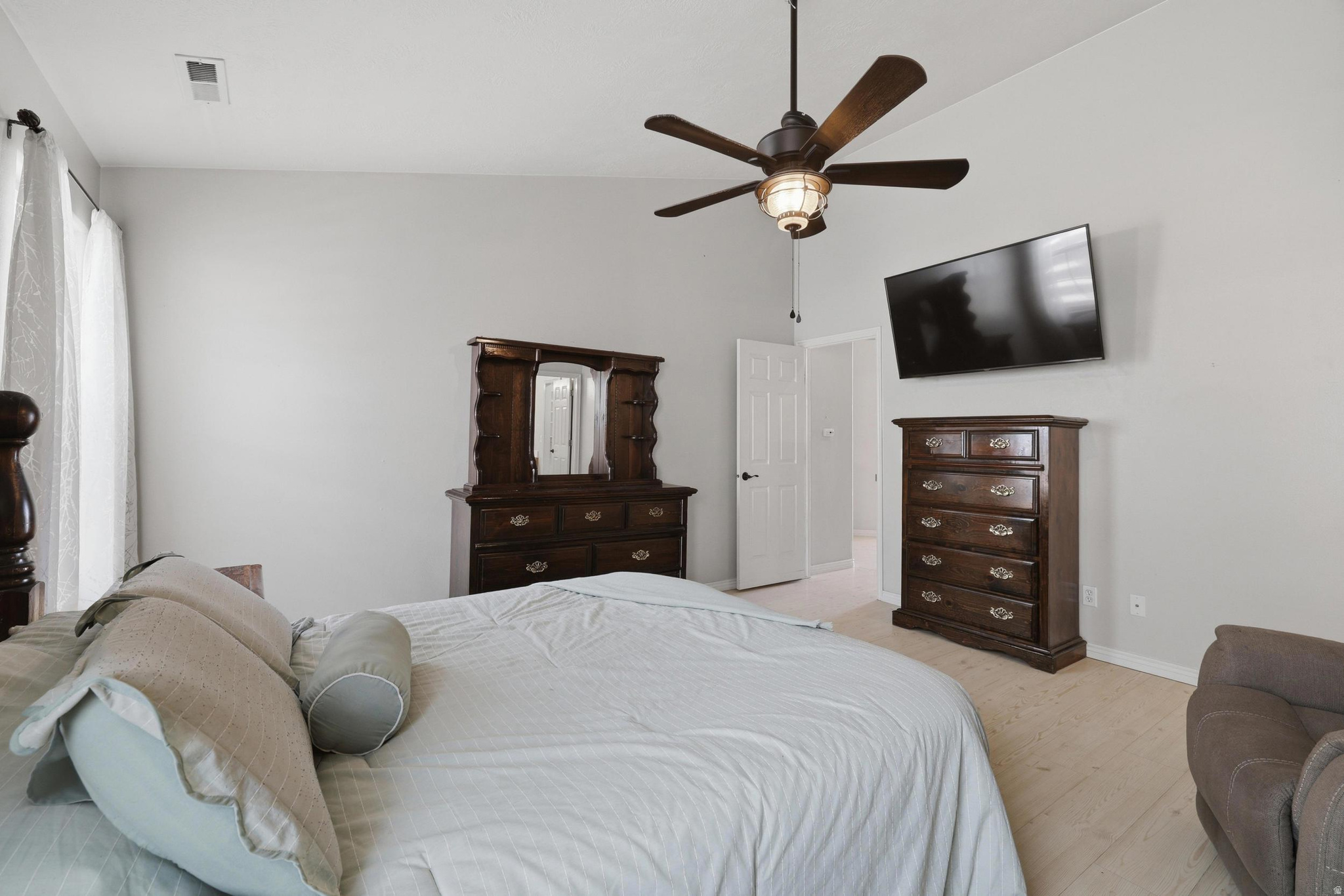 COTTON MANOR 1 - Residential